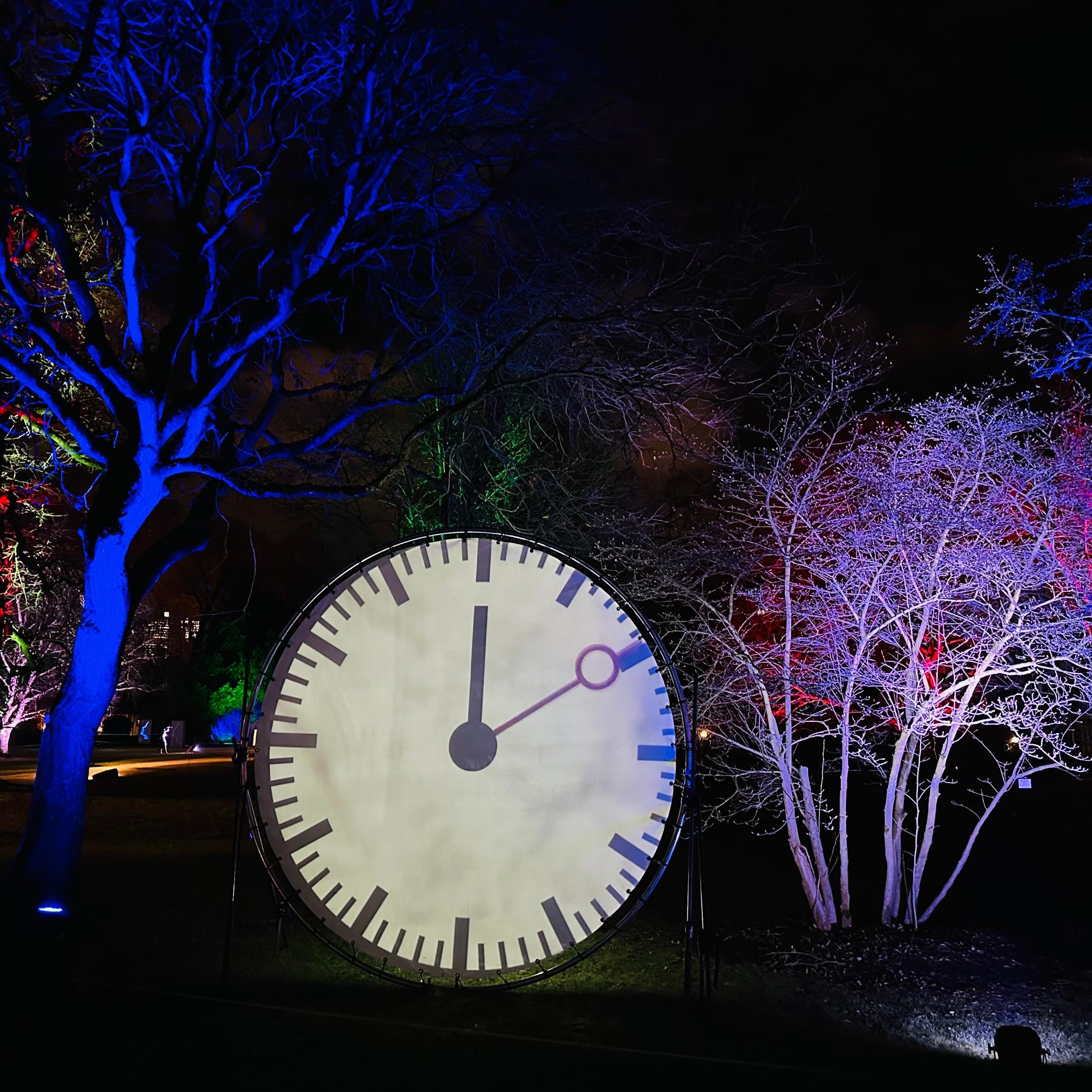 Uhr
