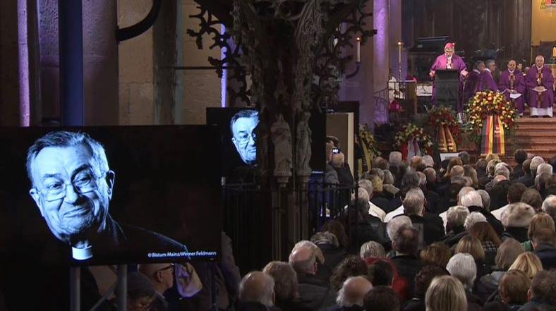 Bischof Kohlgraf predigt im Requiem für Kardinal Lehmann