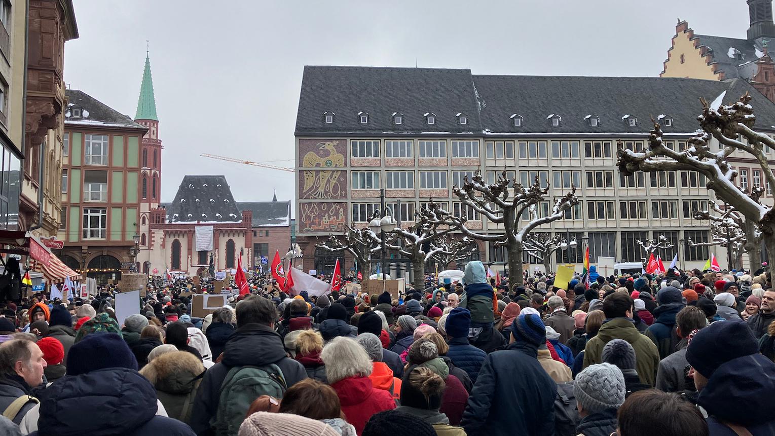 Demonstration gegen Rechtsextremismus in Frankfurt