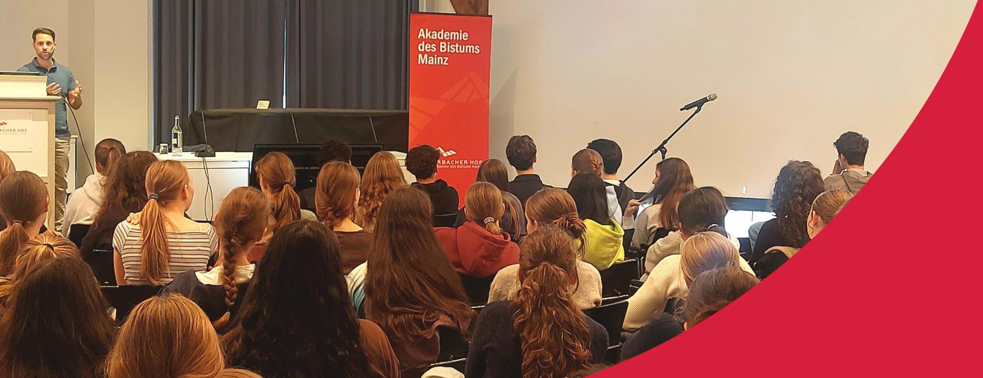 slider-interview-initiative-junge-akademie Kopie