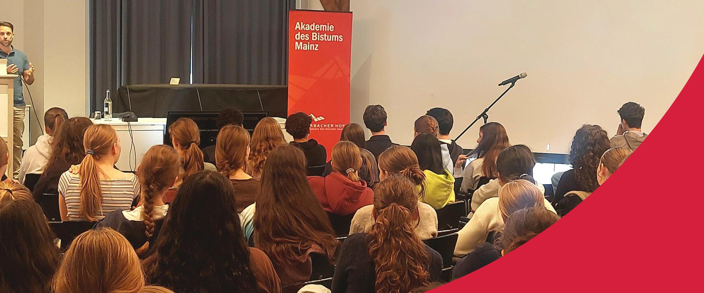 „Ein Ort für junge Stimmen und neue Ideen“