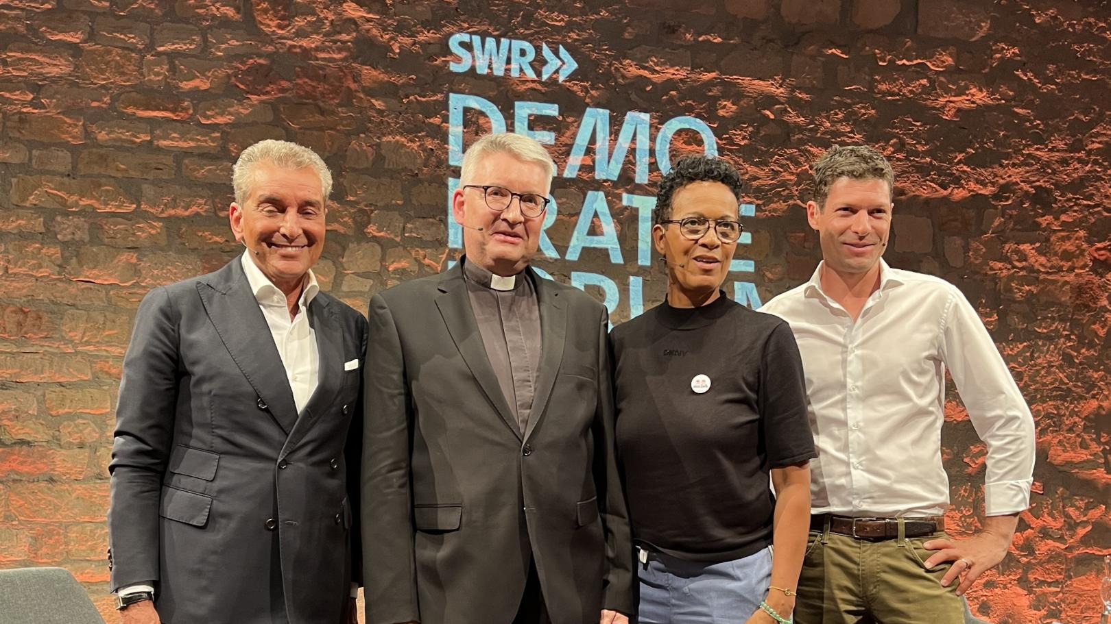 Michel Friedmann, Bischof Peter Kohlgraf, Mo Asumang, Ronen Steinke (c) Bistum Mainz/Julia Hoffmann