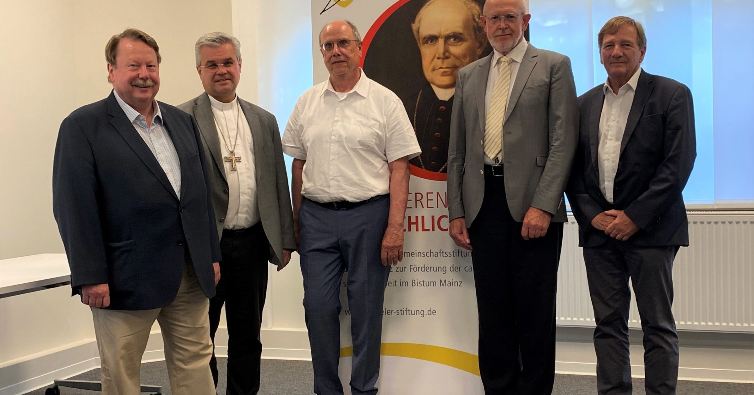 Stabwechsel bei der Wilhelm Emmanuel von KettelerStiftung Presse