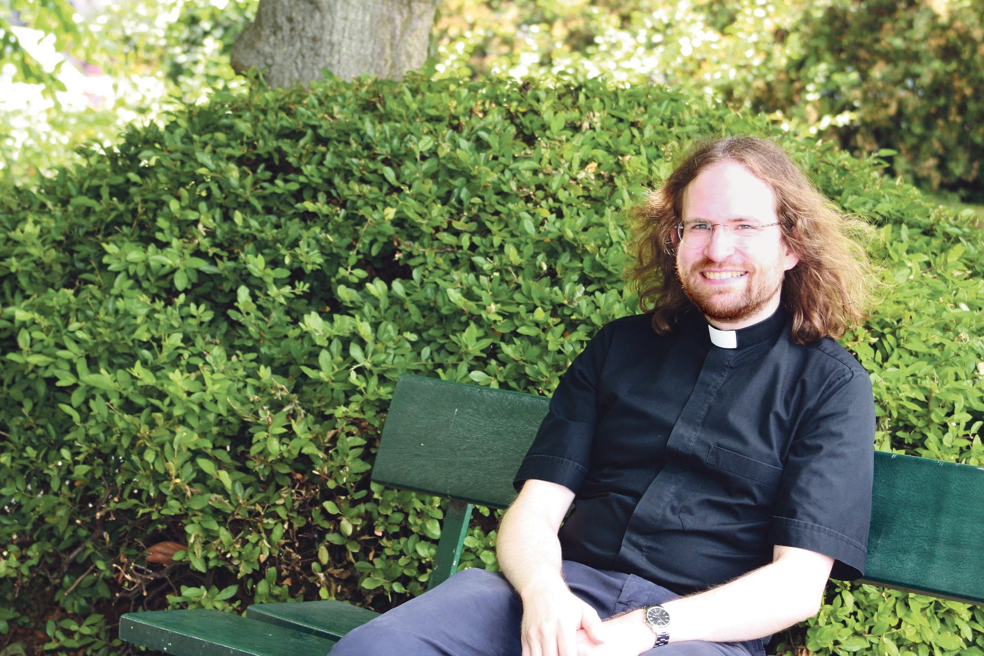 Jens Ginkel sagt zu seiner Berufung zum Priester: „Ich habe mich am Anfang mit Händen und Füßen gewehrt.“