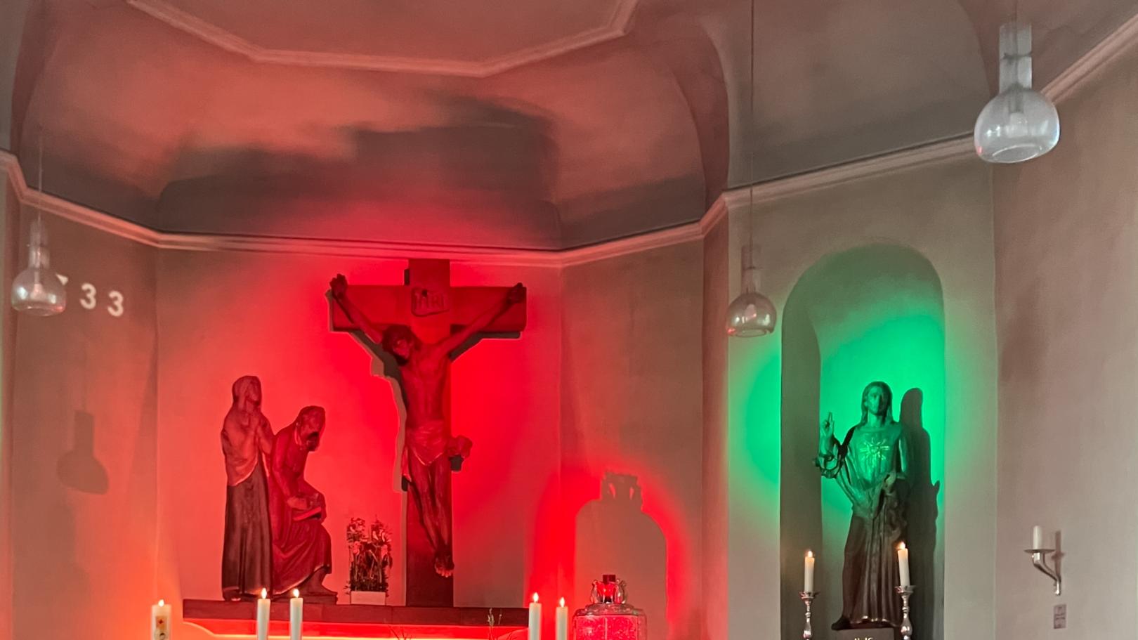 Medienkirche rot grün (c) Christian Wellner