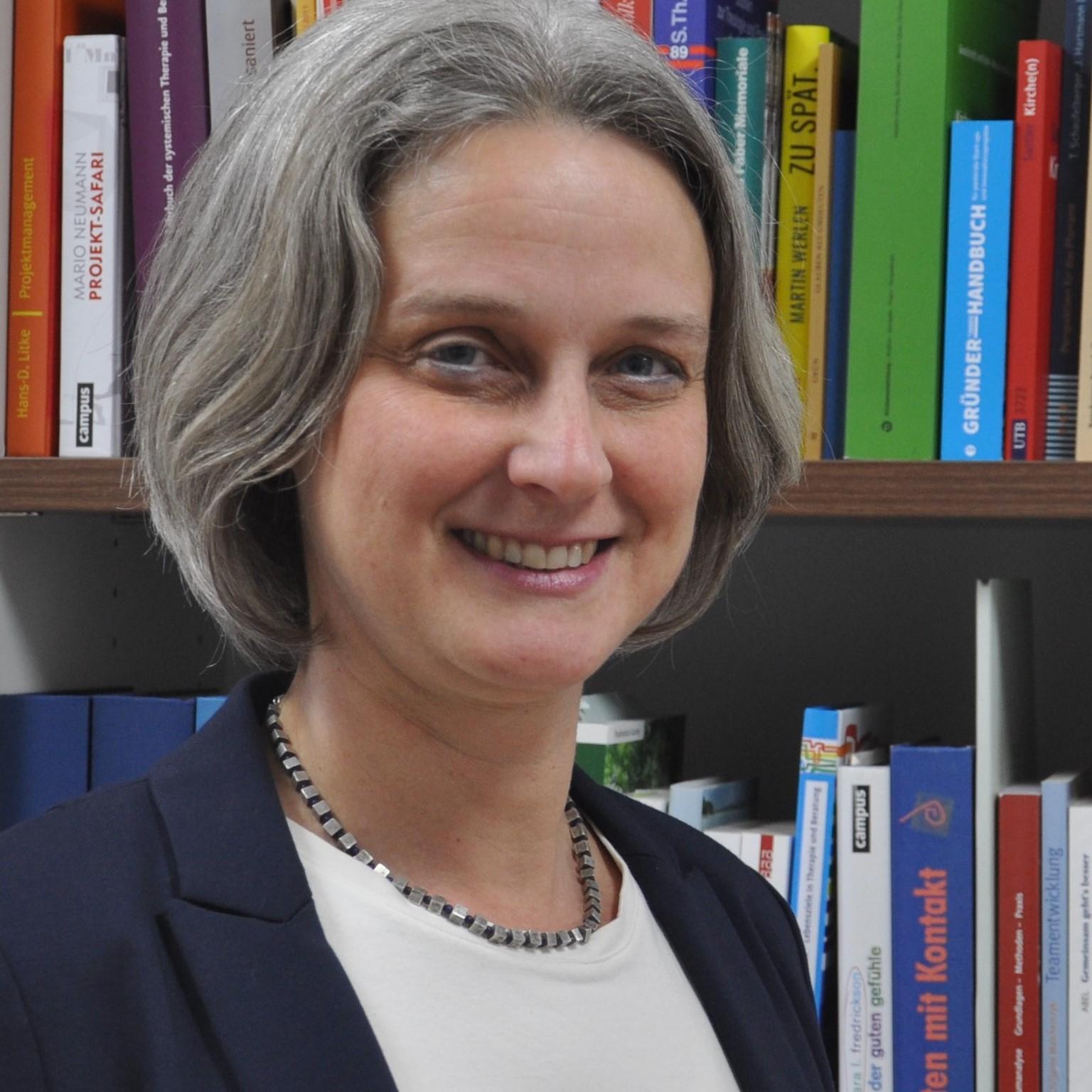 Dr. Ursula Stroth