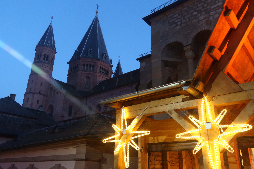 Weihnachtsmarkt in Mainz (c) Bistum Mainz/B. Nichtweiss
