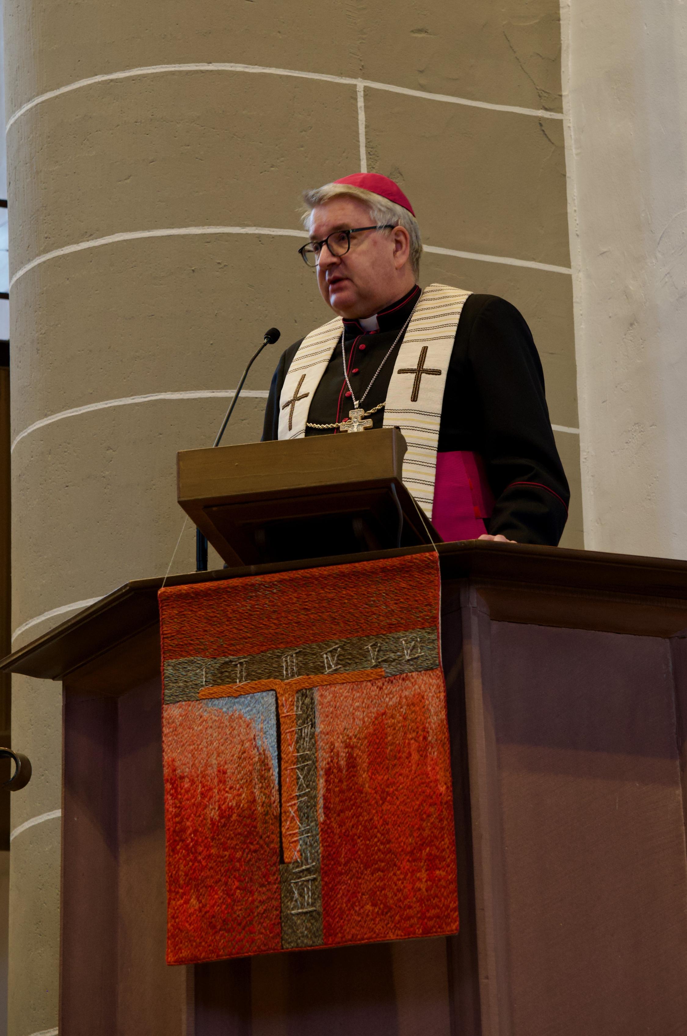 Bischof Kohlgraf bei seiner Predigt anlässlich des Jubiläums „500 Jahre Reformation in Darmstadt“