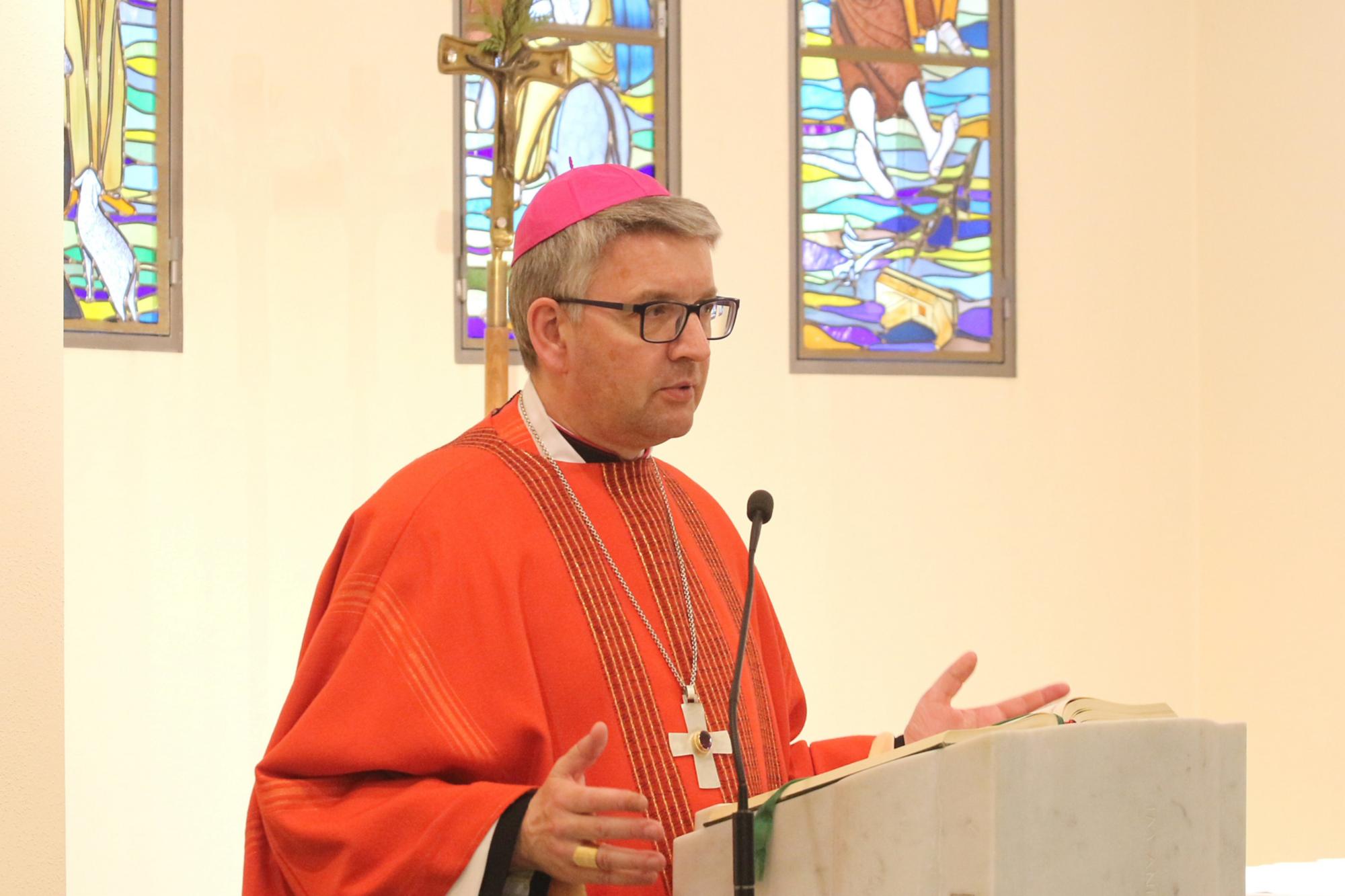 Darmstadt, 3. Mai 2019: Bischof Peter Kohlgraf würdigte die Arbeit des Katholischen Bildungszentrums NR 30 in Darmstadt.