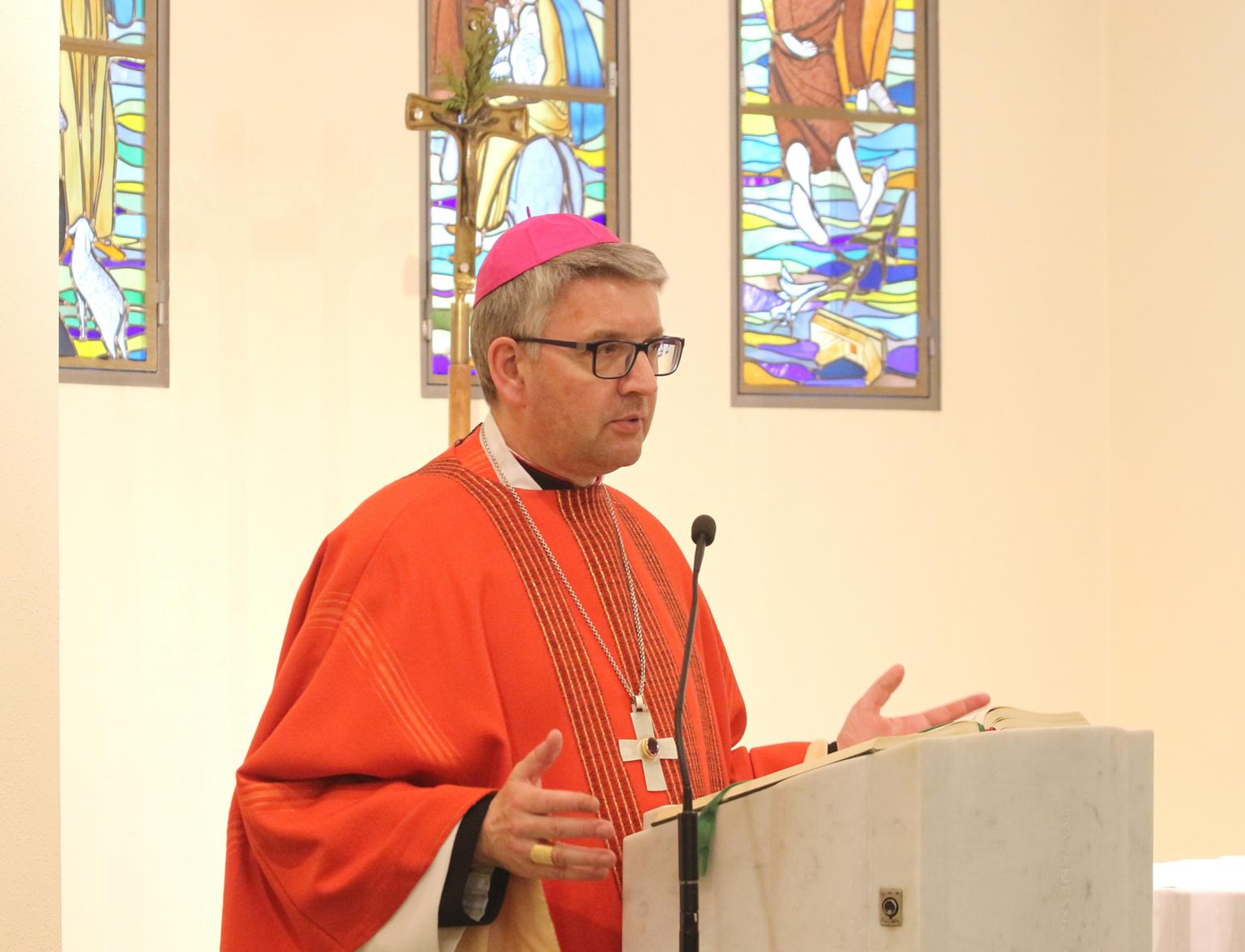Darmstadt, 3. Mai 2019: Bischof Peter Kohlgraf würdigte die Arbeit des Katholischen Bildungszentrums NR 30 in Darmstadt. (c) Bistum Mainz / Blum