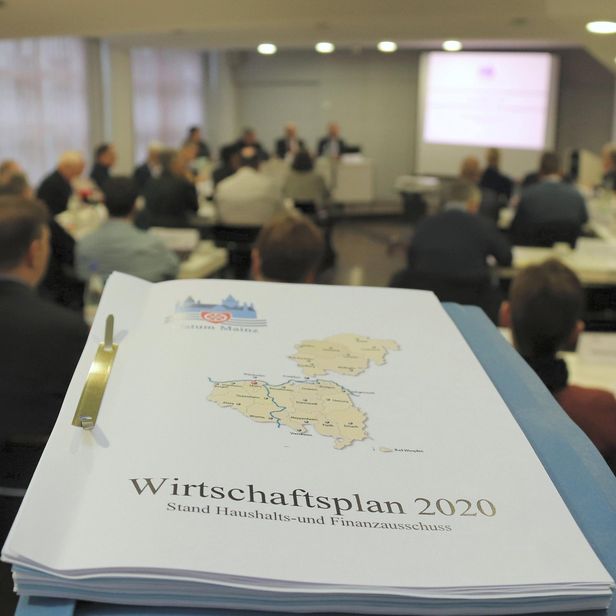 Mainz, 7.12.2019: Bei seiner Sitzung beriet der Diözesankirchensteuerrat des Bistums Mainz über den Wirtschaftsplan 2020.
