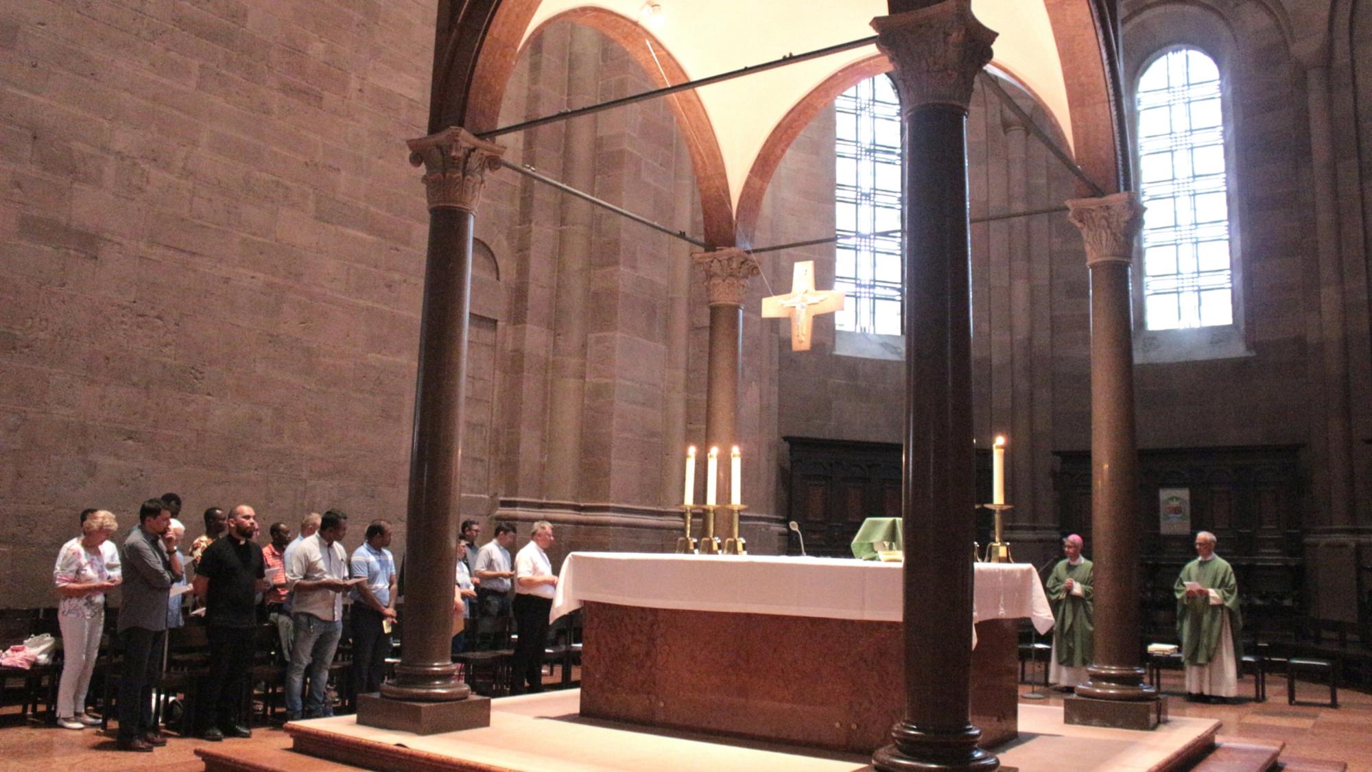 Mainz, 18. August 2022: Weltkirchlicher Gottesdienst im Ostchor des Mainzer Domes mit Bischof Kohlgraf.