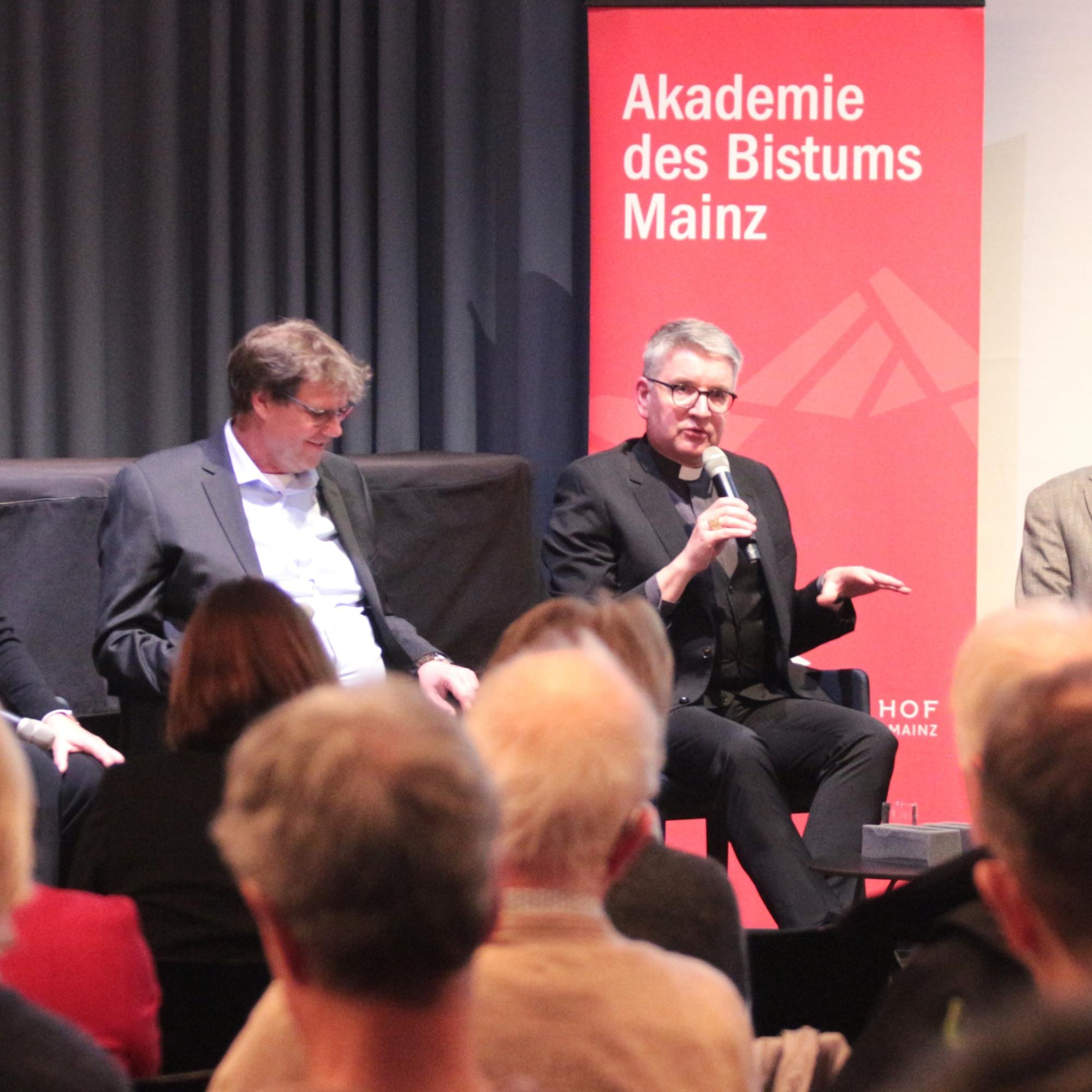 Mainz, 6. Februar 2025: Podium zum Thema 