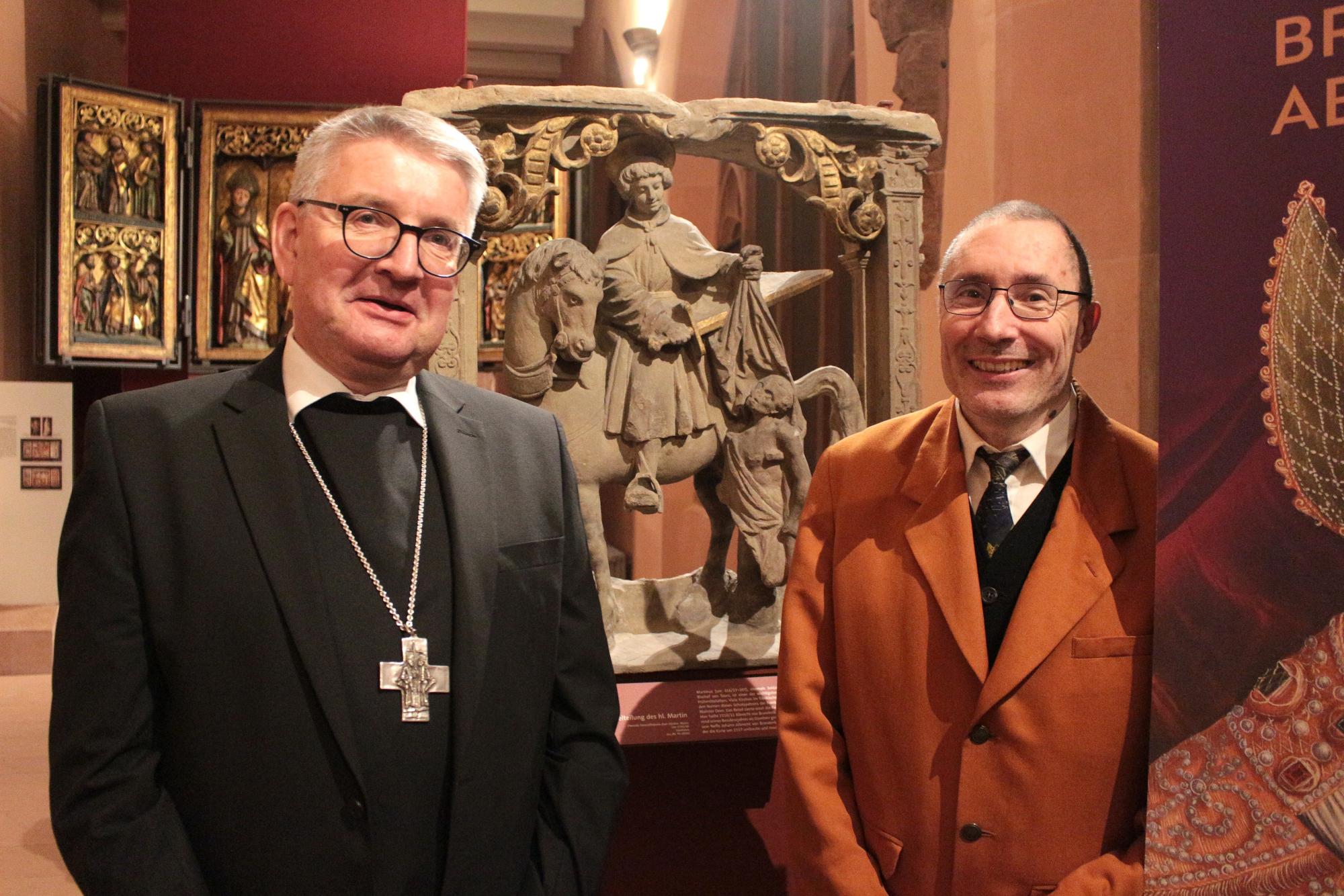 Mainz, 30. Oktober 2025: Bischof Peter Kohlgraf (links) würdigte Winfried Wilhelmy zum Eintritt in den Ruhestand.