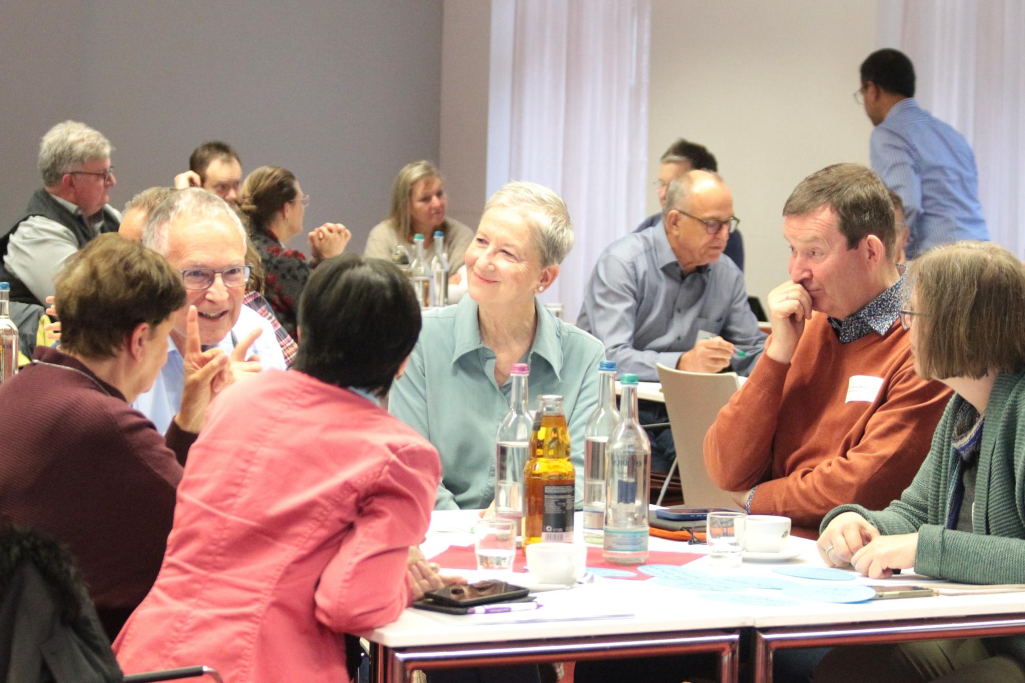 Mainz, 8. November 2025: Reger Austausch zum Thema 