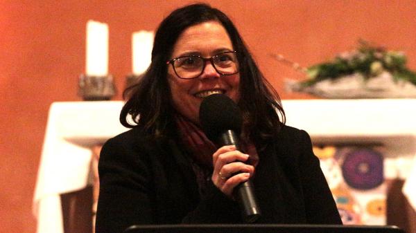 Mainz, 18. November 2025: Stephanie Rieth beim Thementag  zu Zwangsverheiratung und patriarchaler Gewalt in St. Antonius.