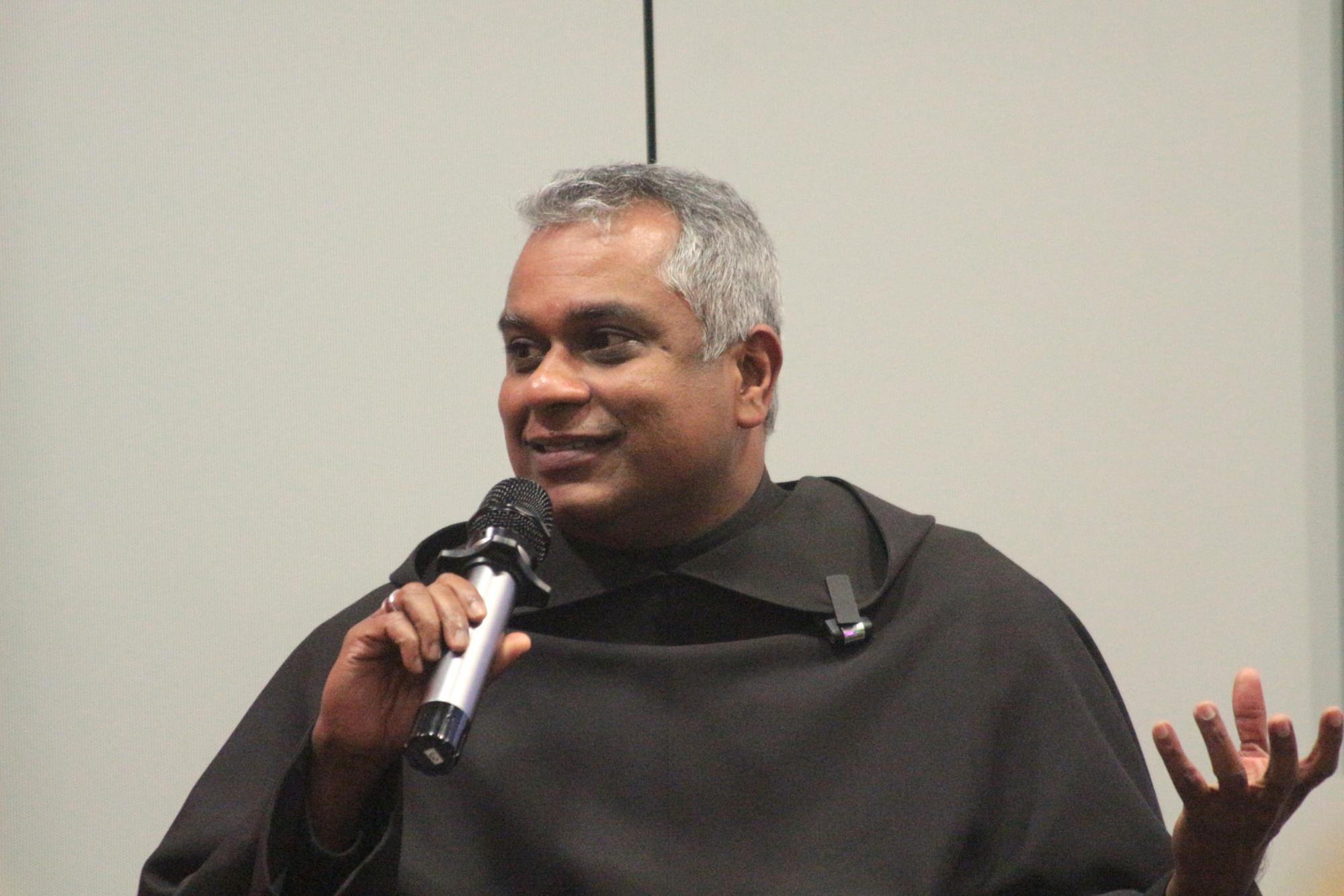 Mainz, 26. März 2026: Der Mainzer Weihbischof P. Joshy Pottackal beim Gesprächsabend im Erbacher Hof. (c) Bistum Mainz / Blum