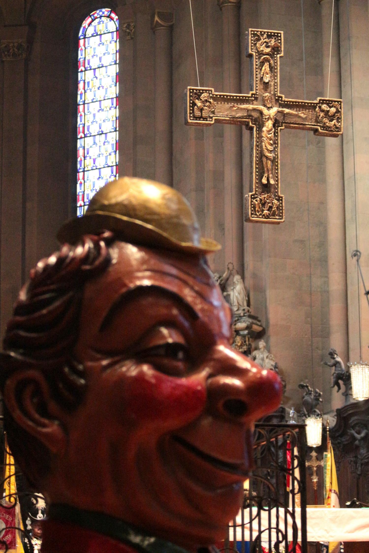 Mainz, 15. Februar 2026: Beim Gardegottesdienst im Mainzer Dom wird die tiefe Verbindung von Fastnacht und Glaube in der Stadt sichtbar. (c) Bistum Mainz / Blum
