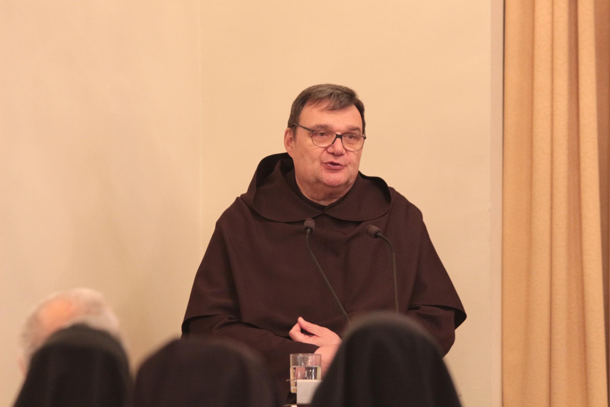Mainz, 2. Februar 2023: Pater Dr. Michael Plattig O.Carm hielt den Vortrag beim Tag des geweihten Lebens. (c) Bistum Mainz / Blum