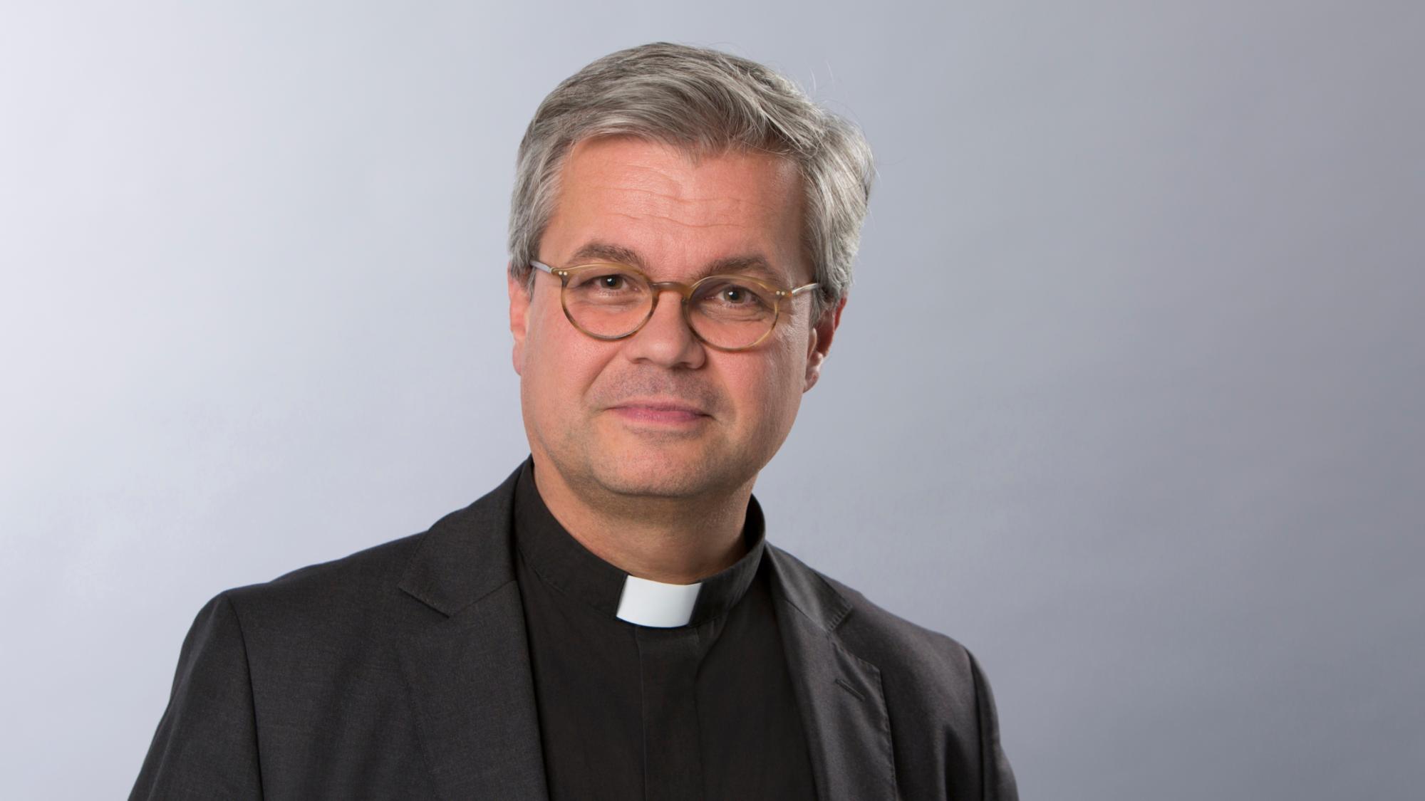 Der Mainzer Weihbischof und Generalvikar Dr. Udo Markus Bentz (c) Bistum Mainz