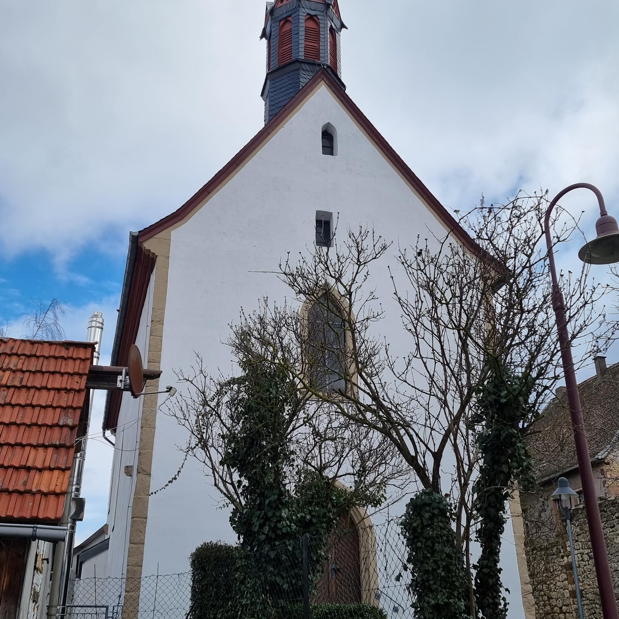 Katholische Pfarrkirche St. Johannes Baptist in Monzernheim