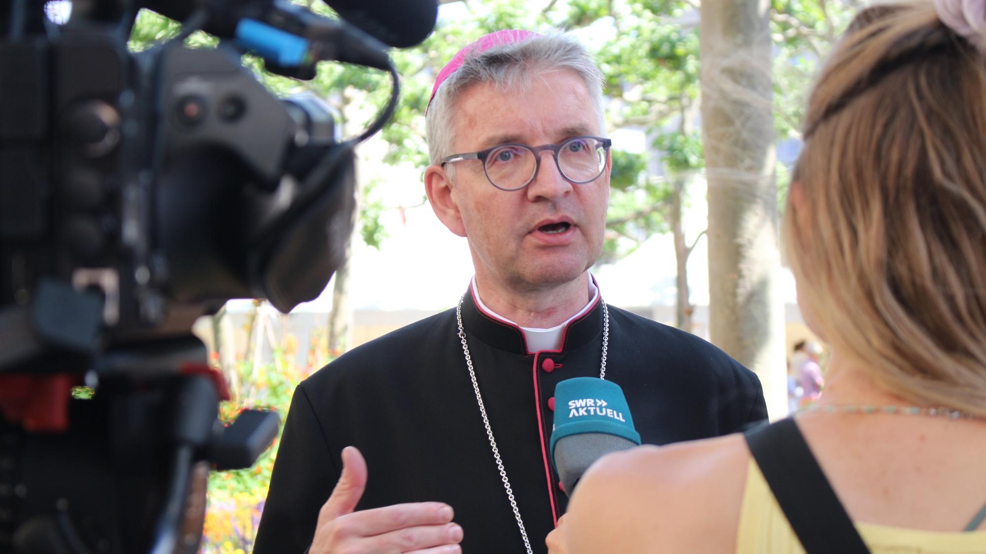 Bischof Peter Kohlgraf bewertet in seiner Stellungnahme die statistischen Zahlen für das Jahr 2021 im Bistum Mainz.