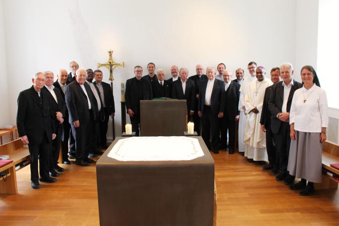 Mainz, 10. Juni 2026: Der Gottesdienst mit Weihbischof Joshy Pottackal für die Weihejubilare in diesem Jahr fand in der Bonifatius-Kapelle des Priesterseminars statt.