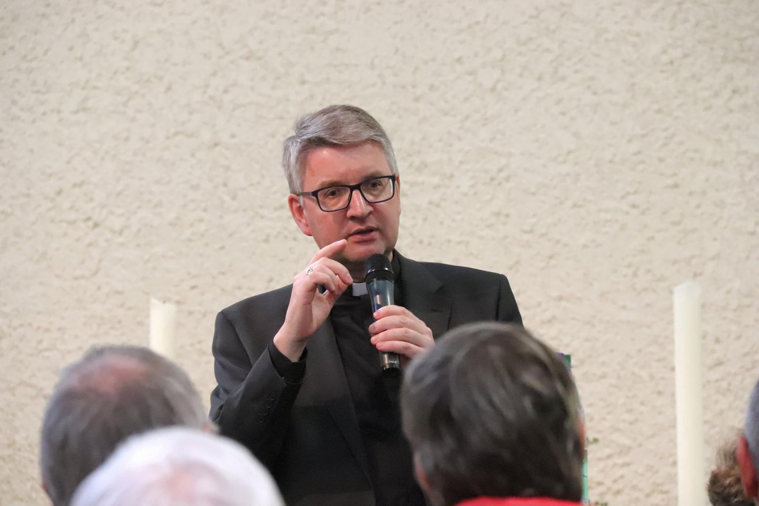 Darmstadt, 9.3.2019: Bischof Peter Kohlgraf erläuterte die Orientierungshilfe der Deutschen Bischofskonferenz. (c) Bistum Mainz / Matschak