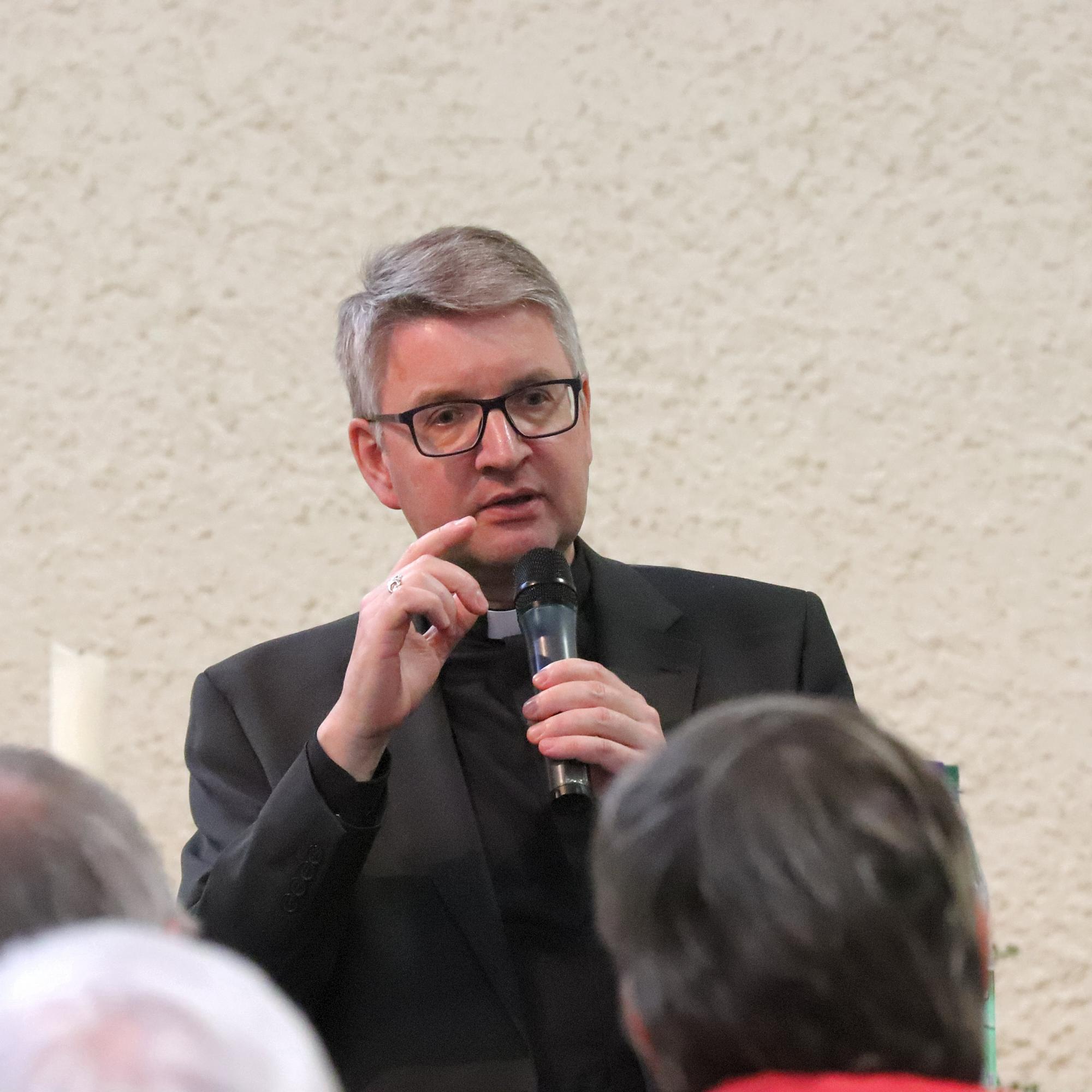 Darmstadt, 9.3.2019: Bischof Peter Kohlgraf erläuterte die Orientierungshilfe der Deutschen Bischofskonferenz.