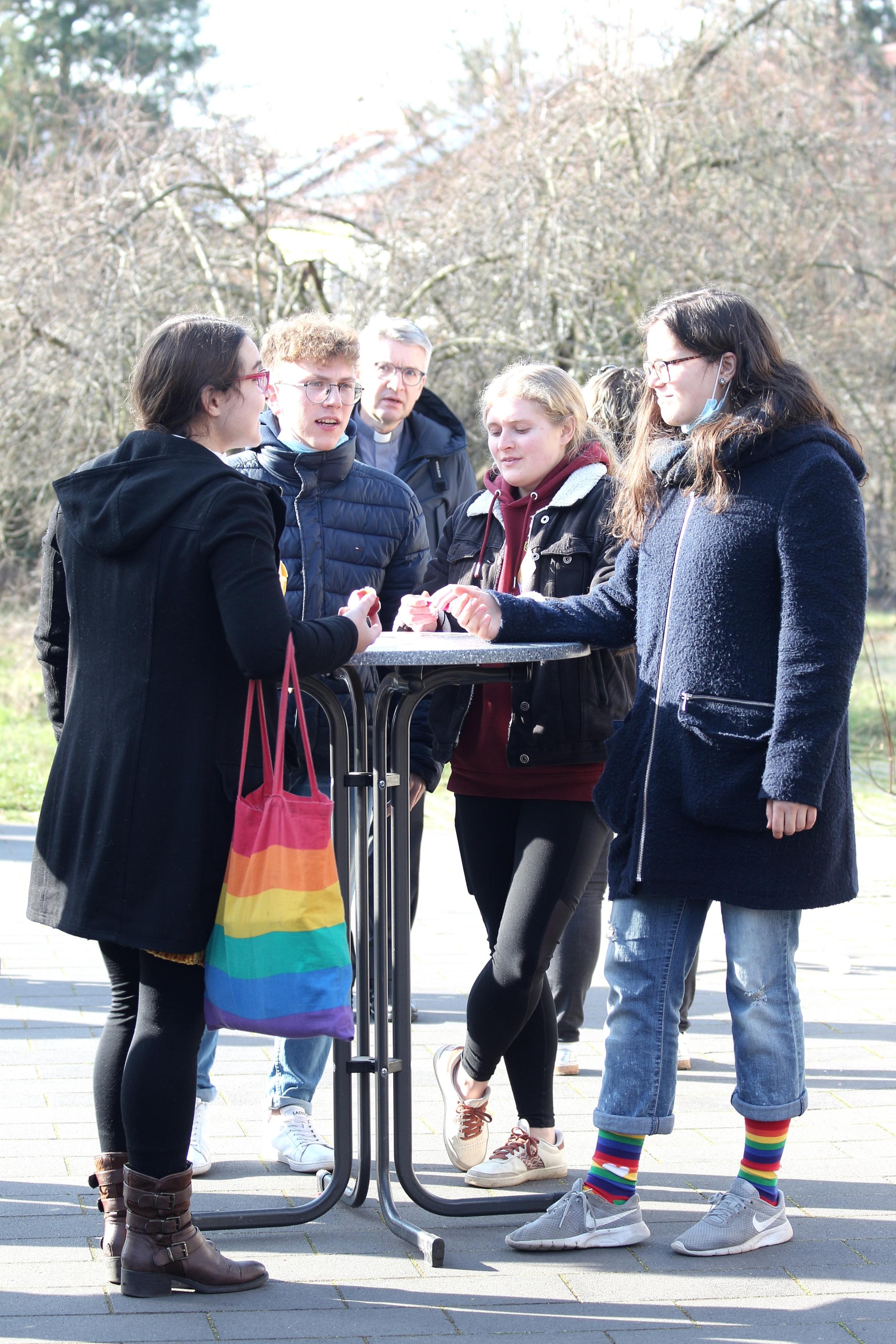 Mainz, 13. Februar 2022: Eindrücke von der zweiten Mainzer Jugendsynode mit Bischof Peter Kohlgraf in Mainz-Gonsenheim.