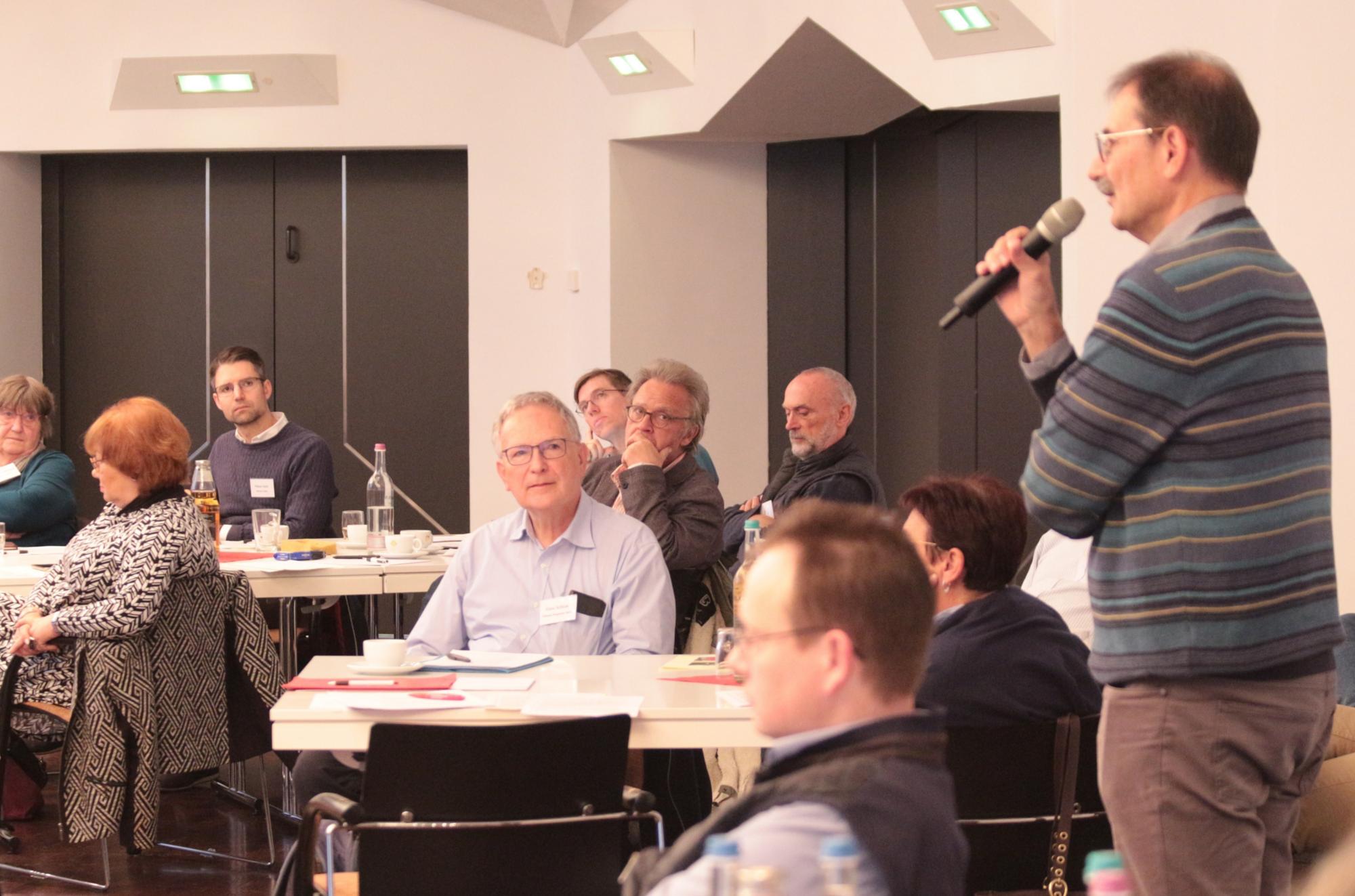 Mainz, 11. November 2023: In der Herbstvollversammlung des Katholikenrates fand ein intensiver Austausch statt.