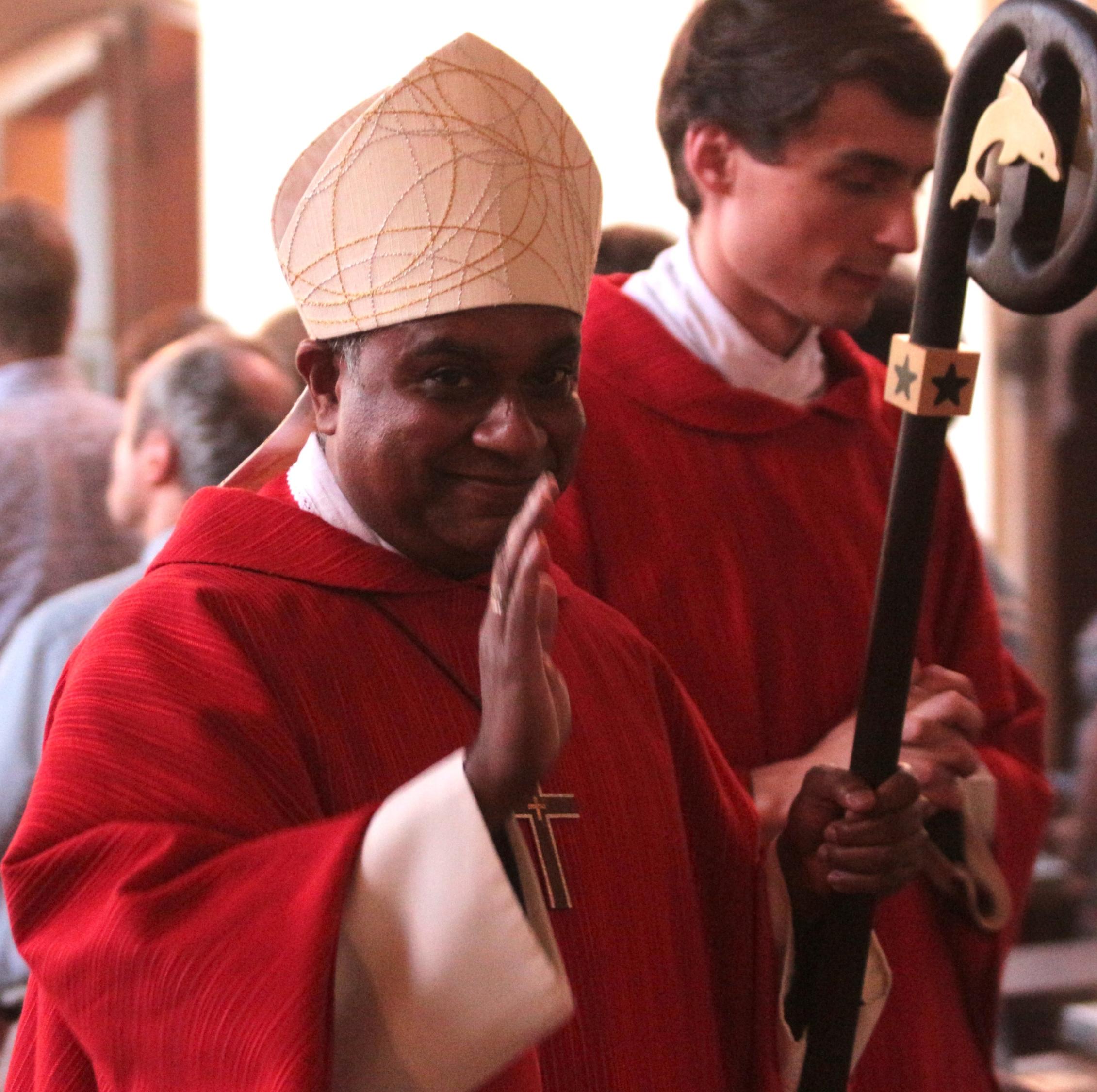 Mainz, 28. Mai 2026: Weihbischof Joshy Pottackal beim Auszug am Ende des Gottesdienstes.