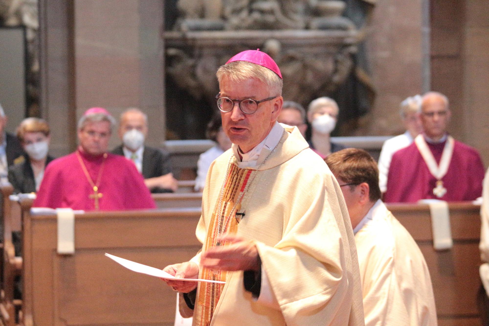 Mainz, 16. Juli 2022: Bischof Peter Kohlgraf bei seiner Predigt. (c) Bistum Mainz / Blum