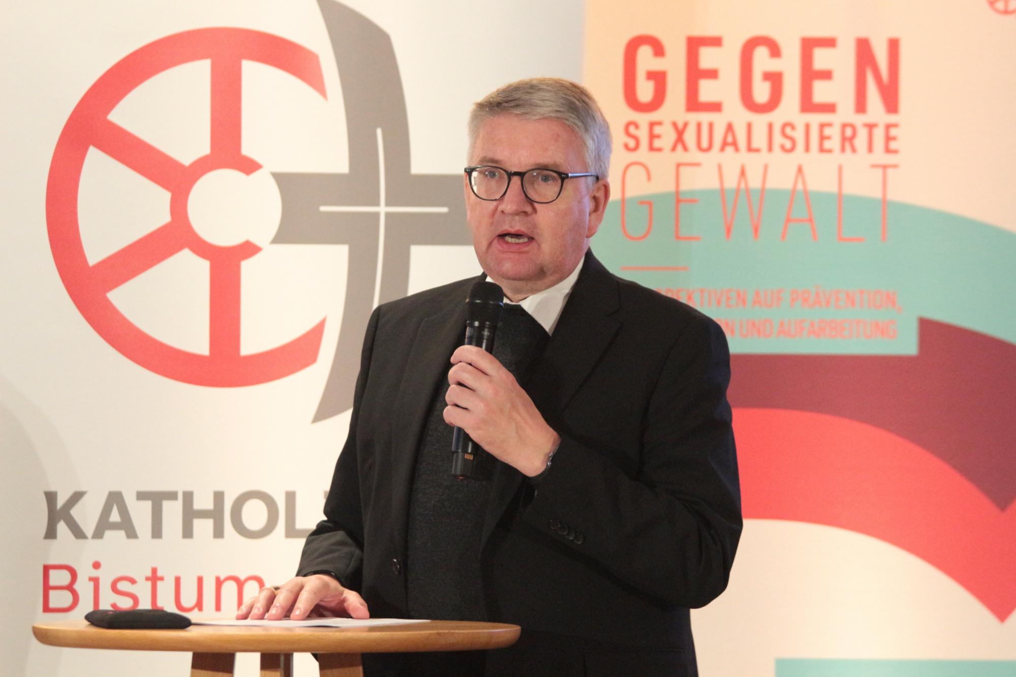Mainz, 25. September 2025: Bischof Peter Kohlgraf bei seinem Grußwort. (c) Bistum Mainz / Blum