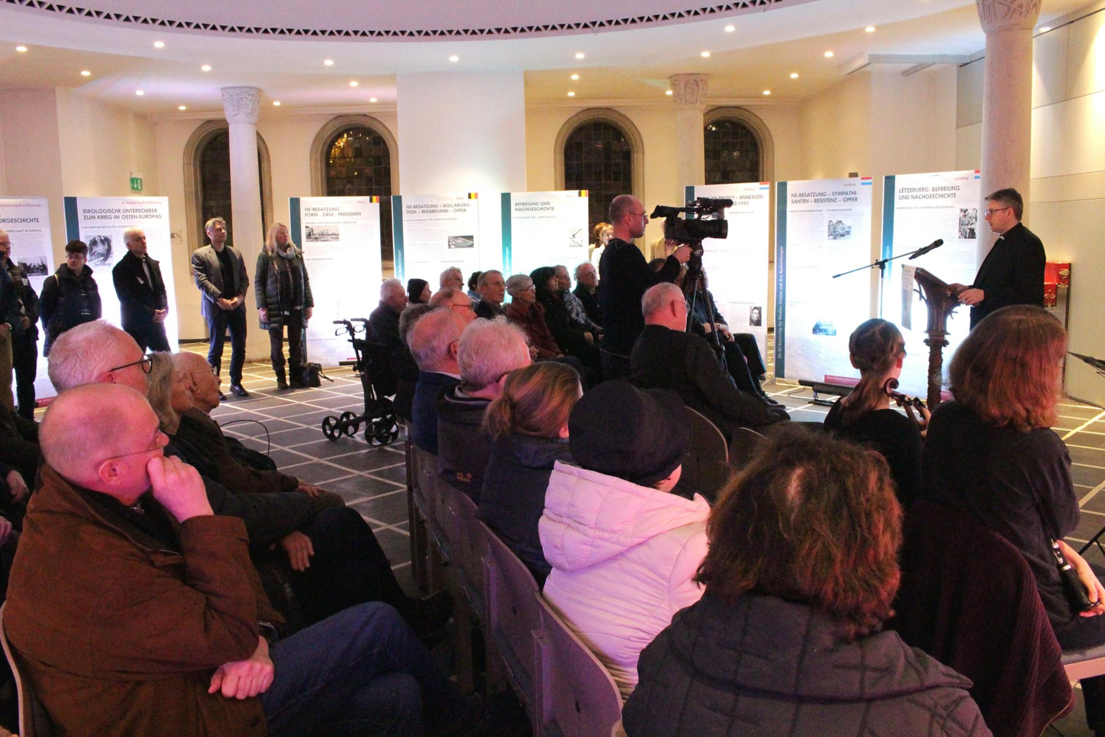 Mainz, 24. Januar 2018: In diesem Jahr wurde die Ausstellung erstmals in der Christuskirche eröffnet. Weitere Stationen in Mainz bis zum 25. März sind die ESG-Kirche, der Mainzer Dom und das Jugendhaus Don Bosco.