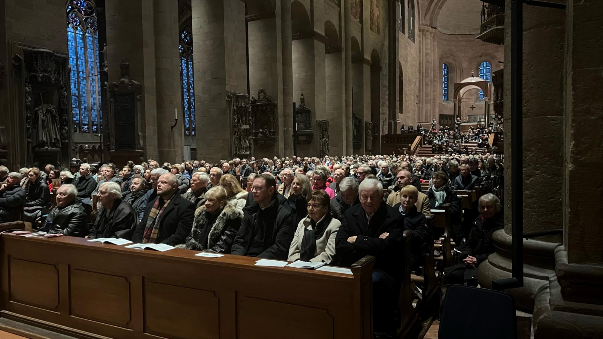 Mainz, 10.11.2024: Anlässlich des Jubiläumskonzerts war der Mainzer Dom ausverkauft. (c) privat