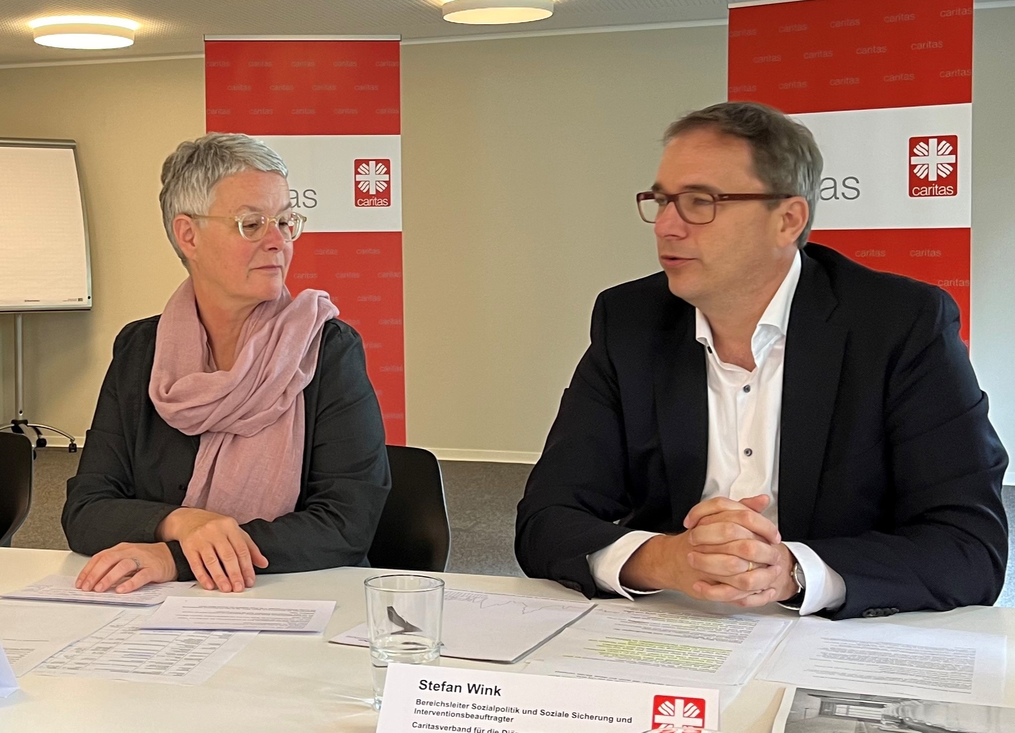 Diözesancaritasdirektorin Nicola Adick und Stefan Wink, Bereichsleiter und Interventionsbeauftragter beim Caritasverband für die Diözese Mainz