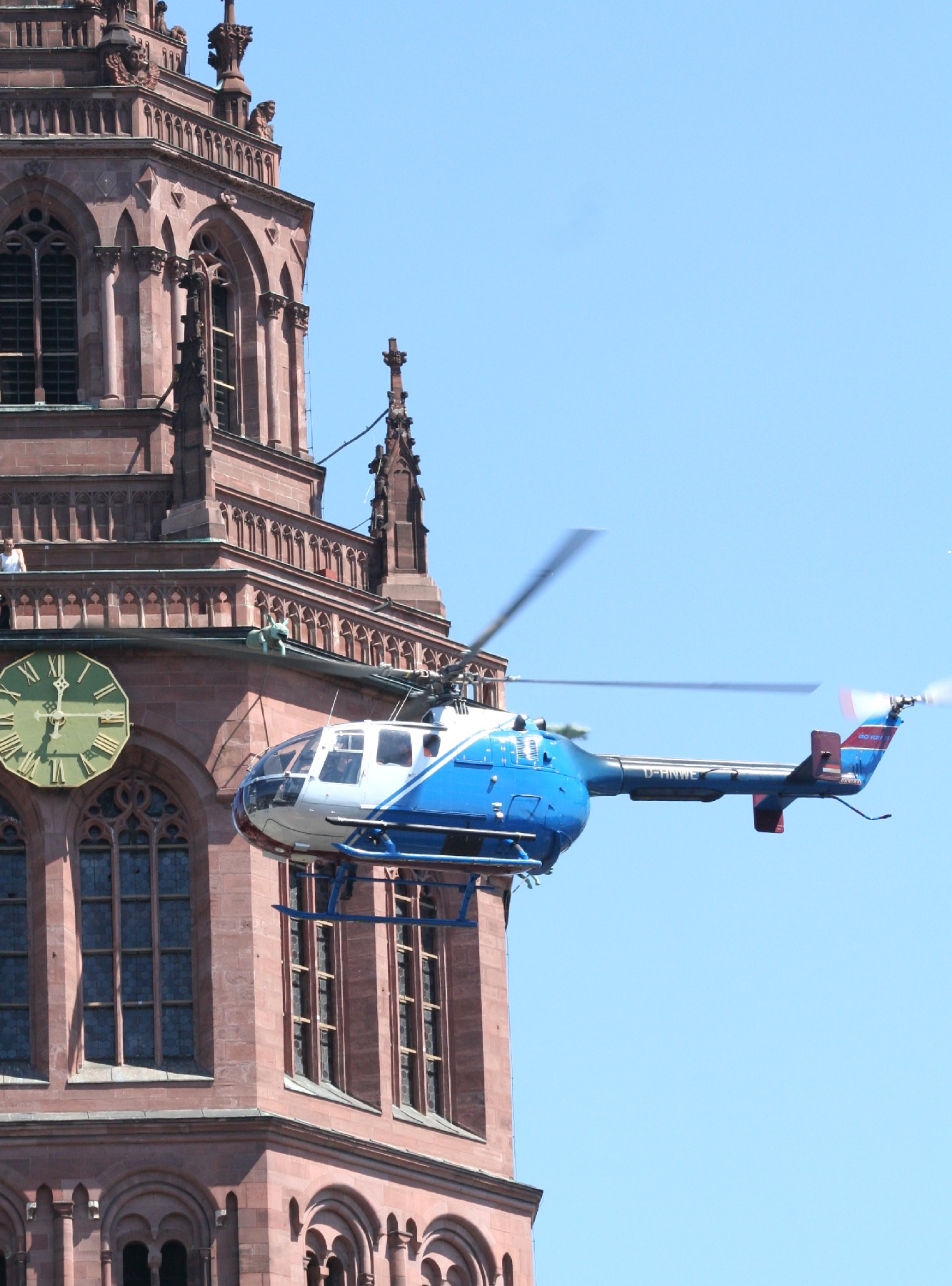 DOM--HUBSCHRAUBER--PHOTOGRAMMETRIE (c) Bistum Mainz / Matschak (Ersteller: Bistum Mainz / Matschak)