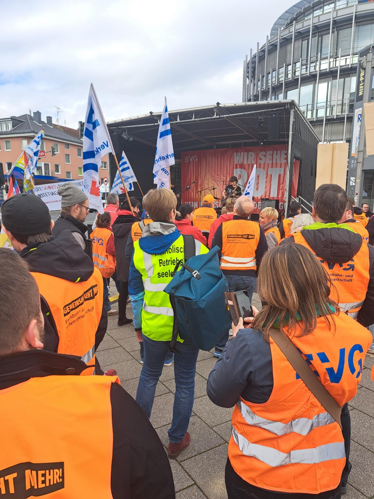 Betriebsseelsorge bei einer Demonstration (c) Eva Reuter