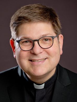 Tonke Dennebaum übernimmt zum 1. September 2023 die Leitung des Kommissariates der Bischöfe im Lande Hessen. (c) privat