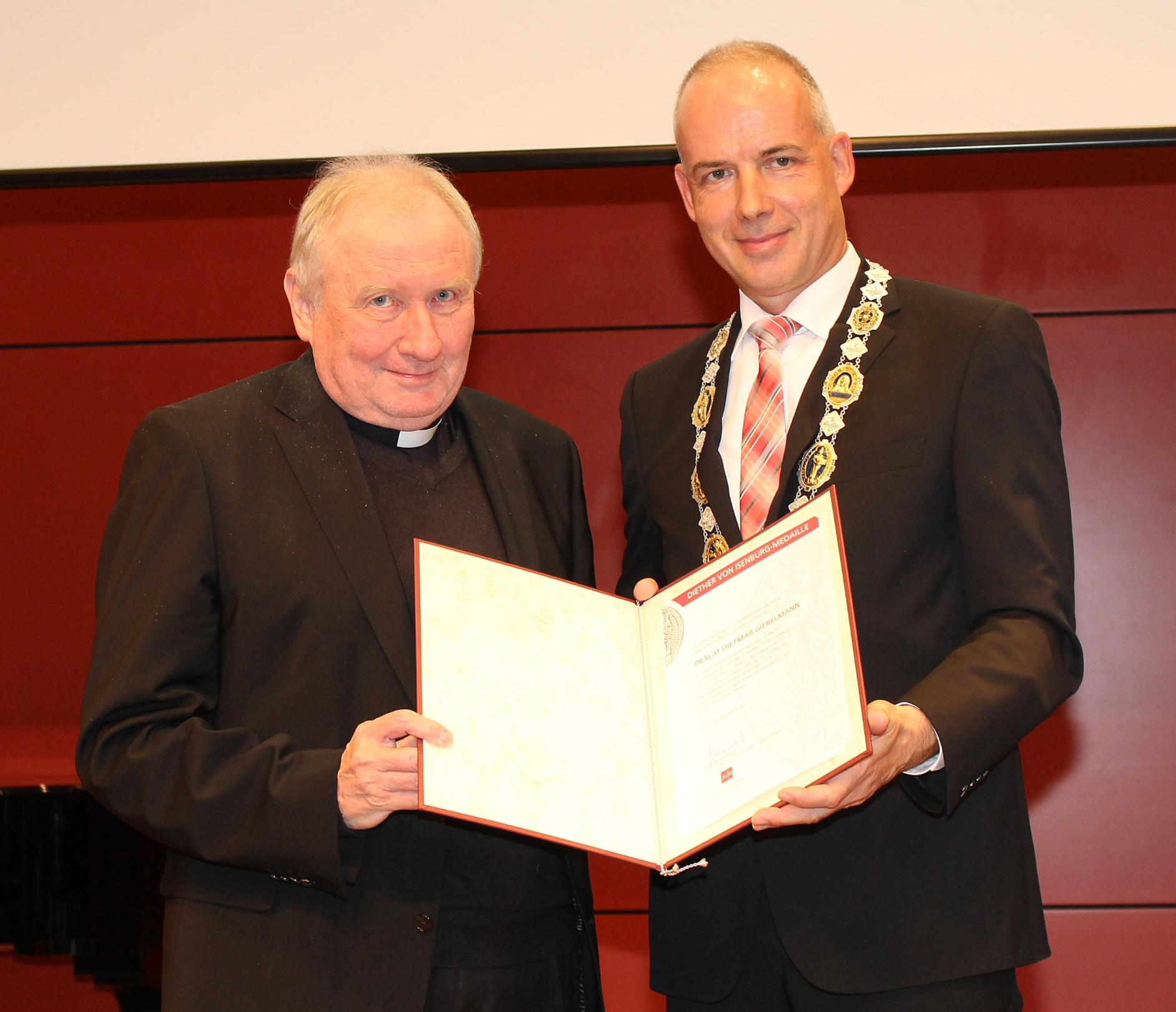 Diether von Isenburg-Medaille (c) Bistum Mainz / Blum