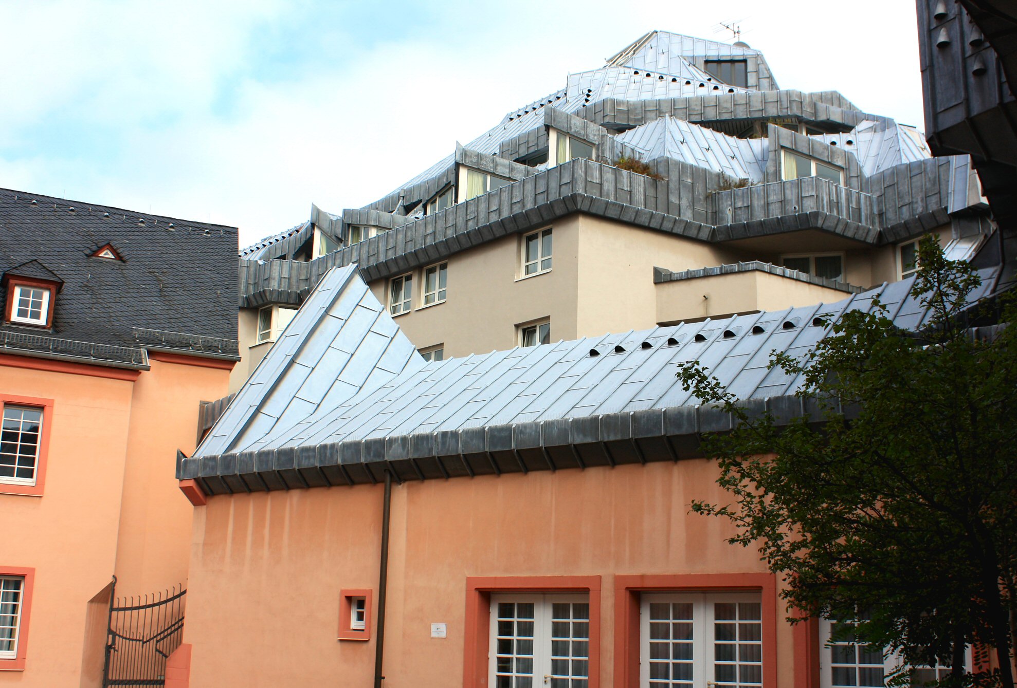 ERBACHER--HOF (c) Bistum Mainz / Blum (Ersteller: Bistum Mainz / Blum)