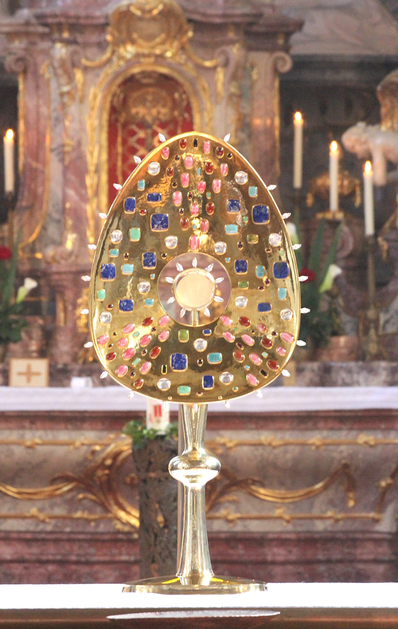 EUCHARISTISCHER--KONGRESS--MONSTRANZ (c) Bistum Mainz / Matschak (Ersteller: Bistum Mainz / Matschak)