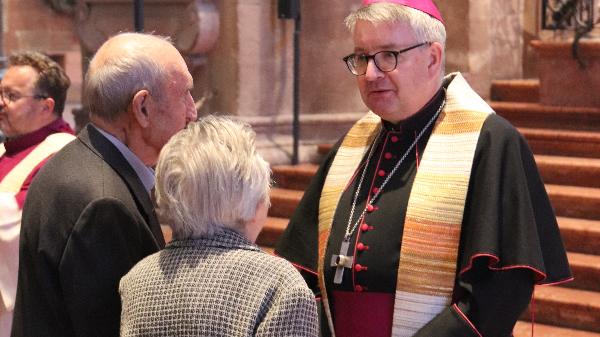 Bischof Kohlgraf spendete Paaren den Segen