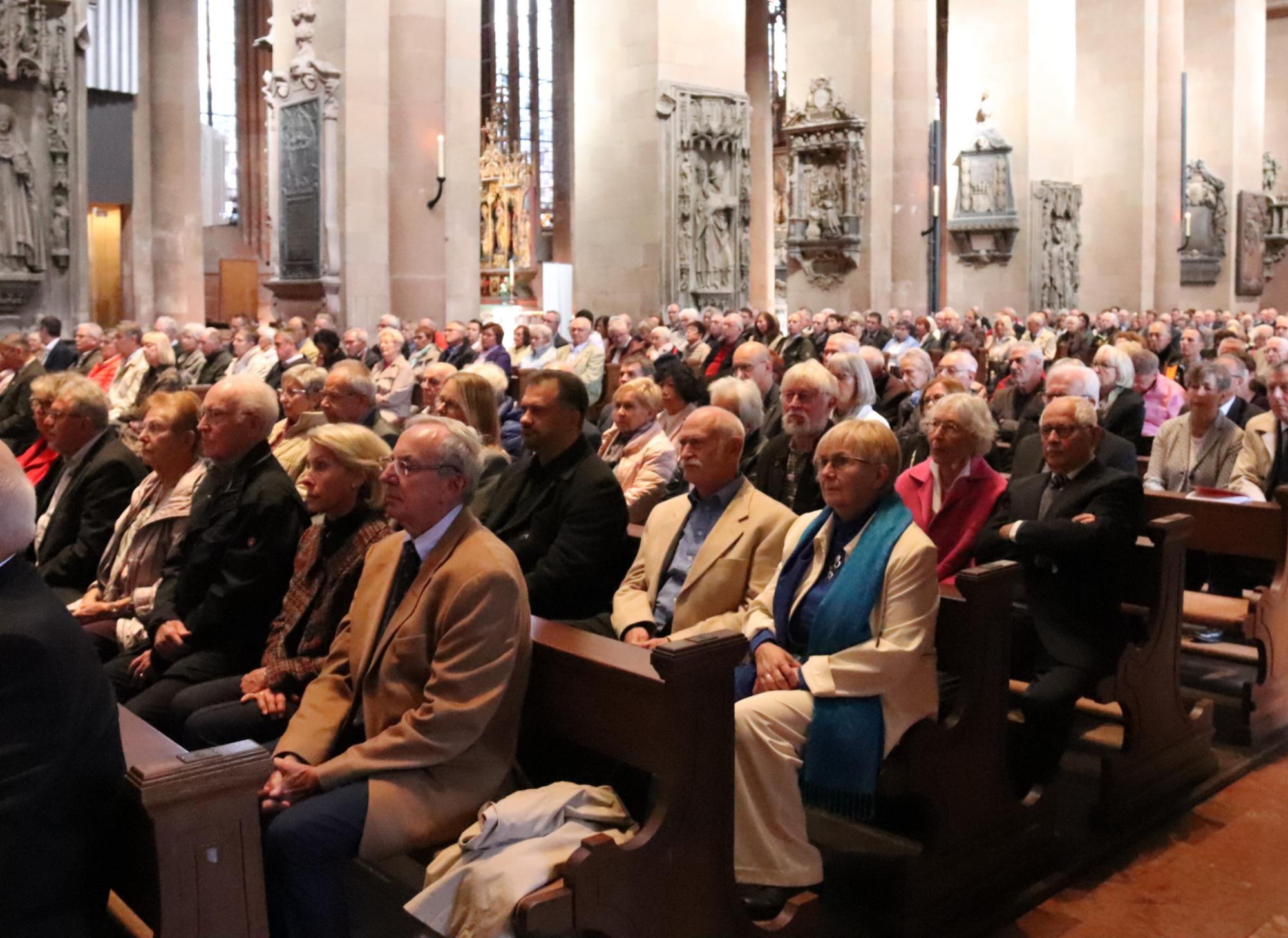 Ehejubilare beim Gottesdienst zum Tag der Ehejubiläen (c) Bistum Mainz/Hoffmann