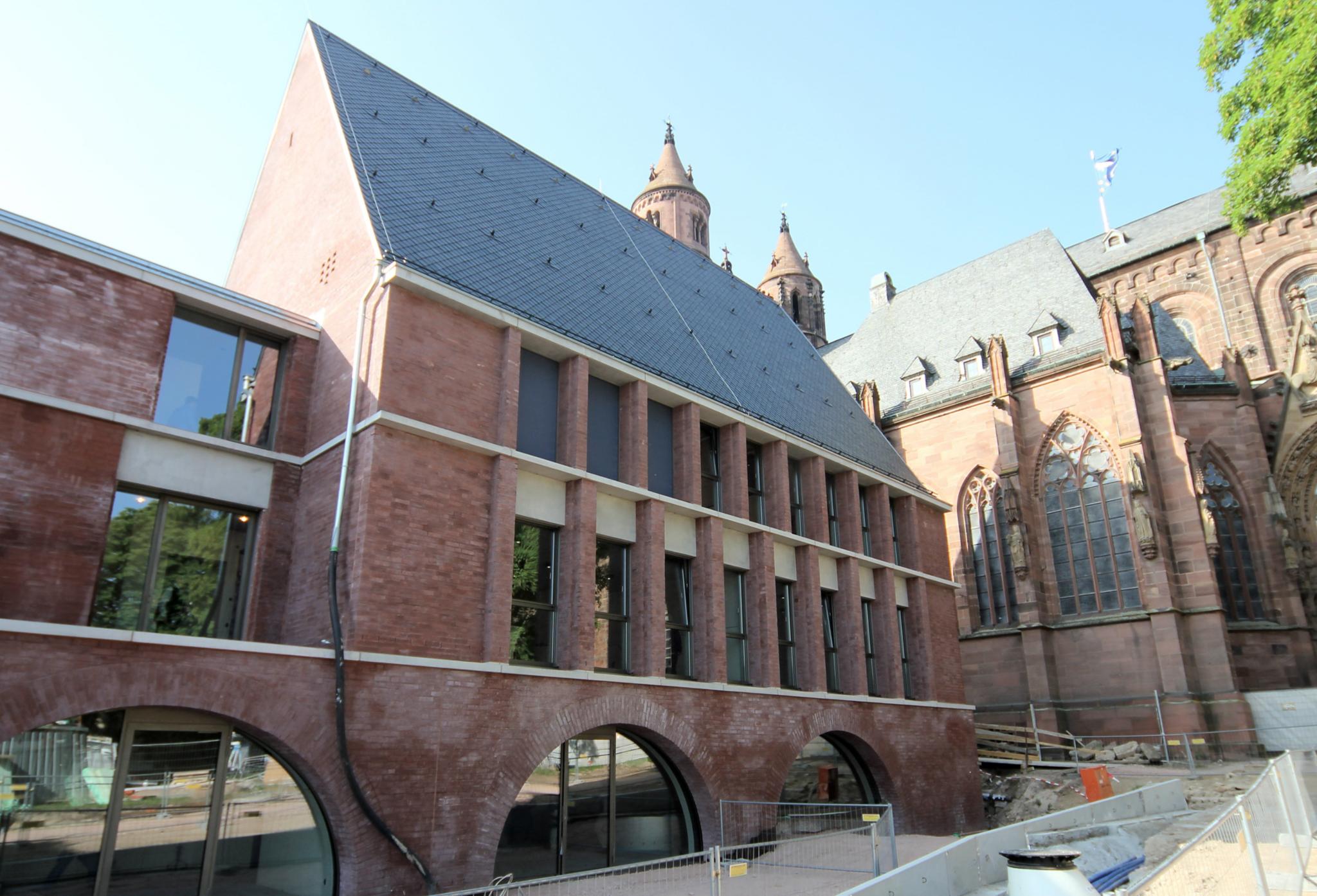 Worms, 18.5.2018: Noch gibt es einige Baustellen, trotzdem wurde das Haus am Dom in Worms heute eingeweiht.