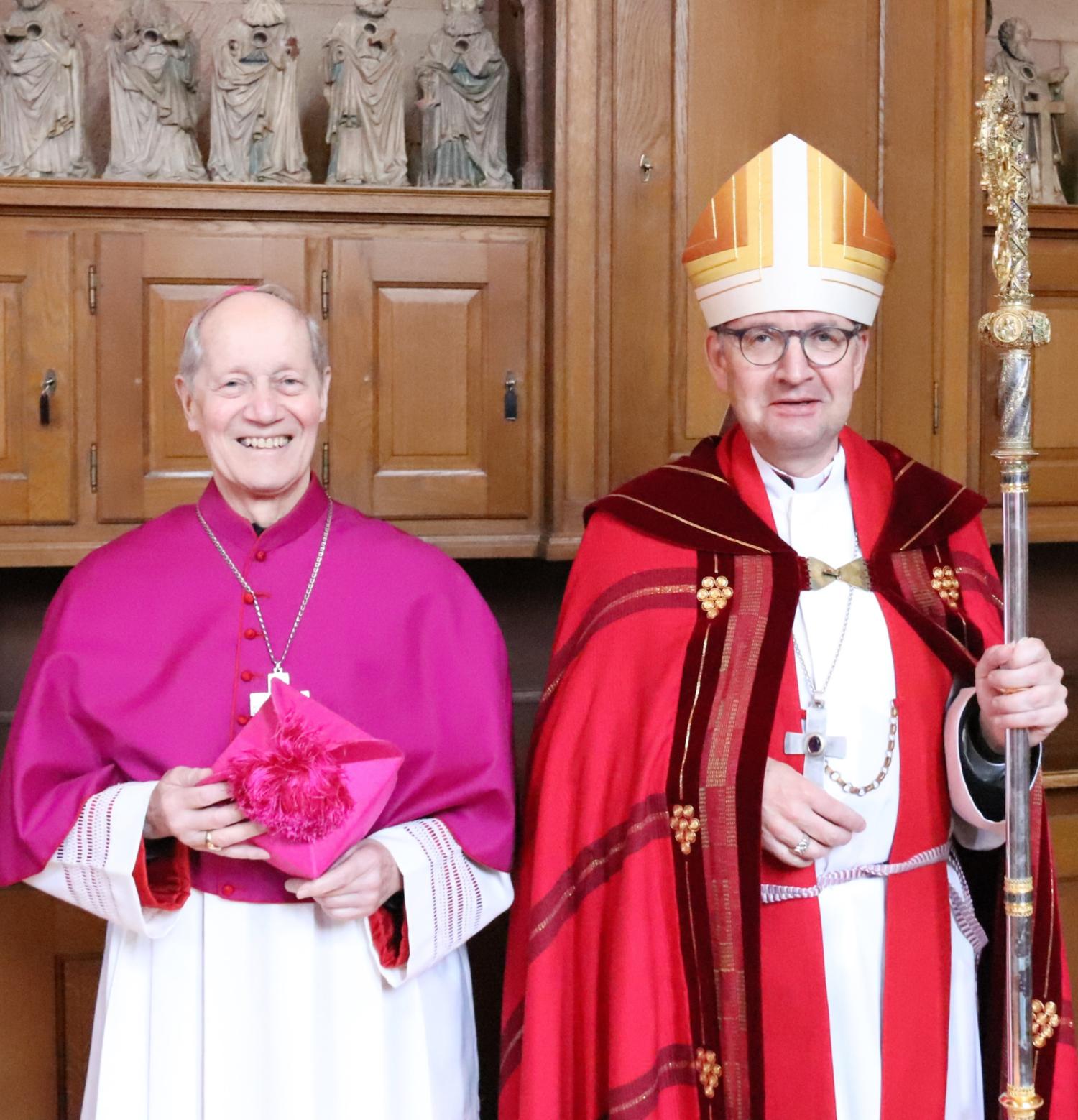 Weihbischof em. Franziskus Eisenbach mit Bischof Peter Kohlgraf (c) Bistum Mainz/Hoffmann
