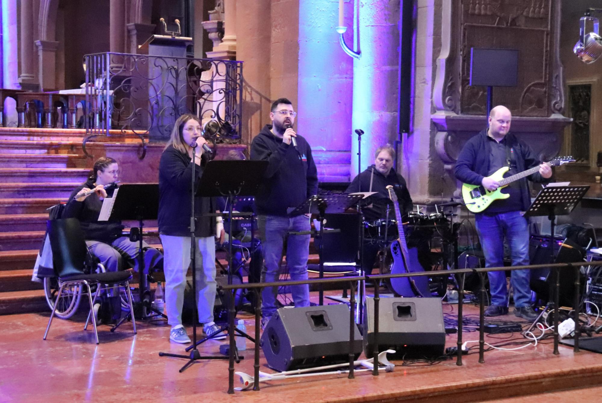 Musikalisch begleitet wurde der Tag von der Band „Um Himmels Willen“ aus Münster (Hessen) (c) Bistum Mainz/Hoffmann