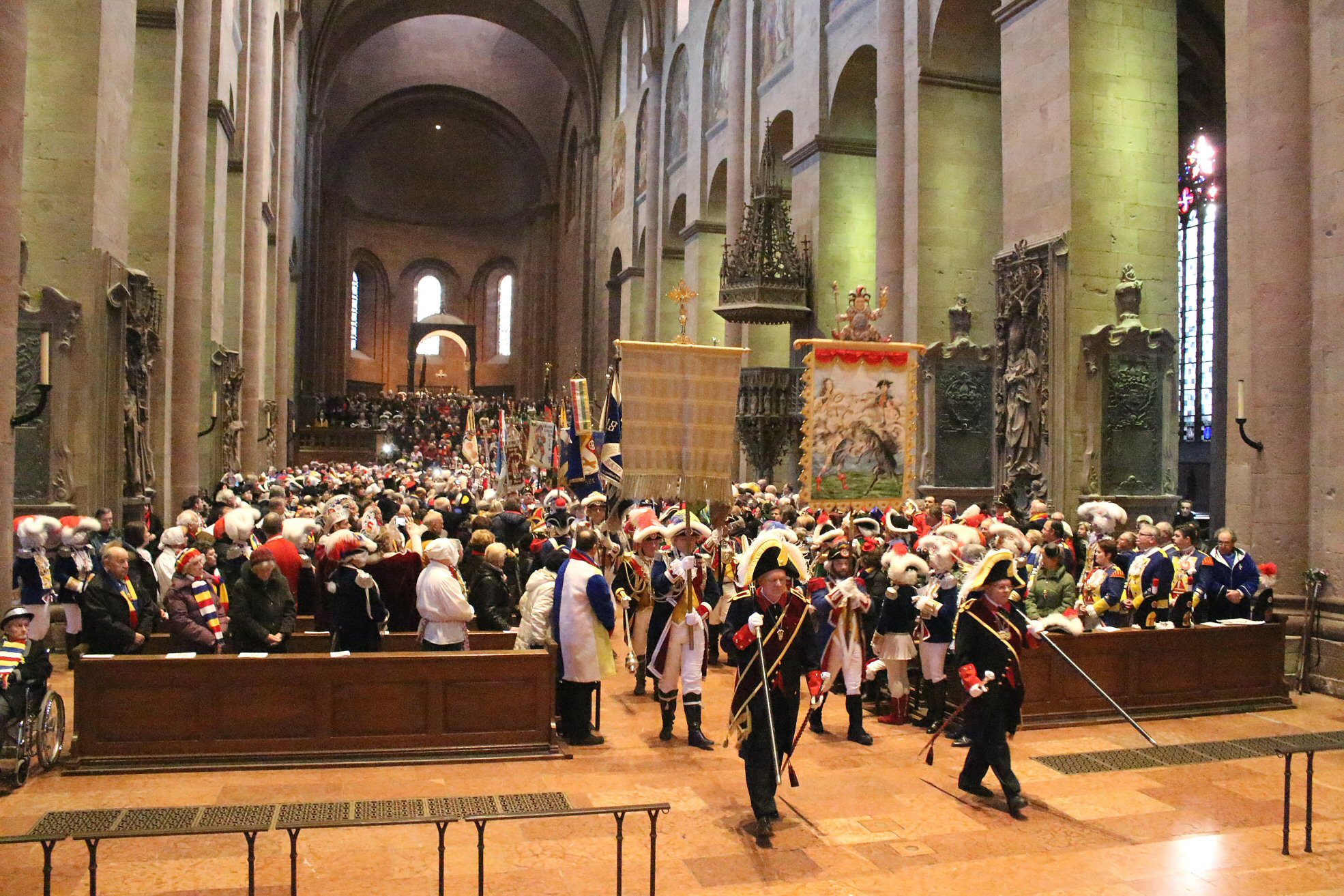 GARDEGOTTESDIENST (c) Bistum Mainz / Blum (Ersteller: Bistum Mainz / Blum)