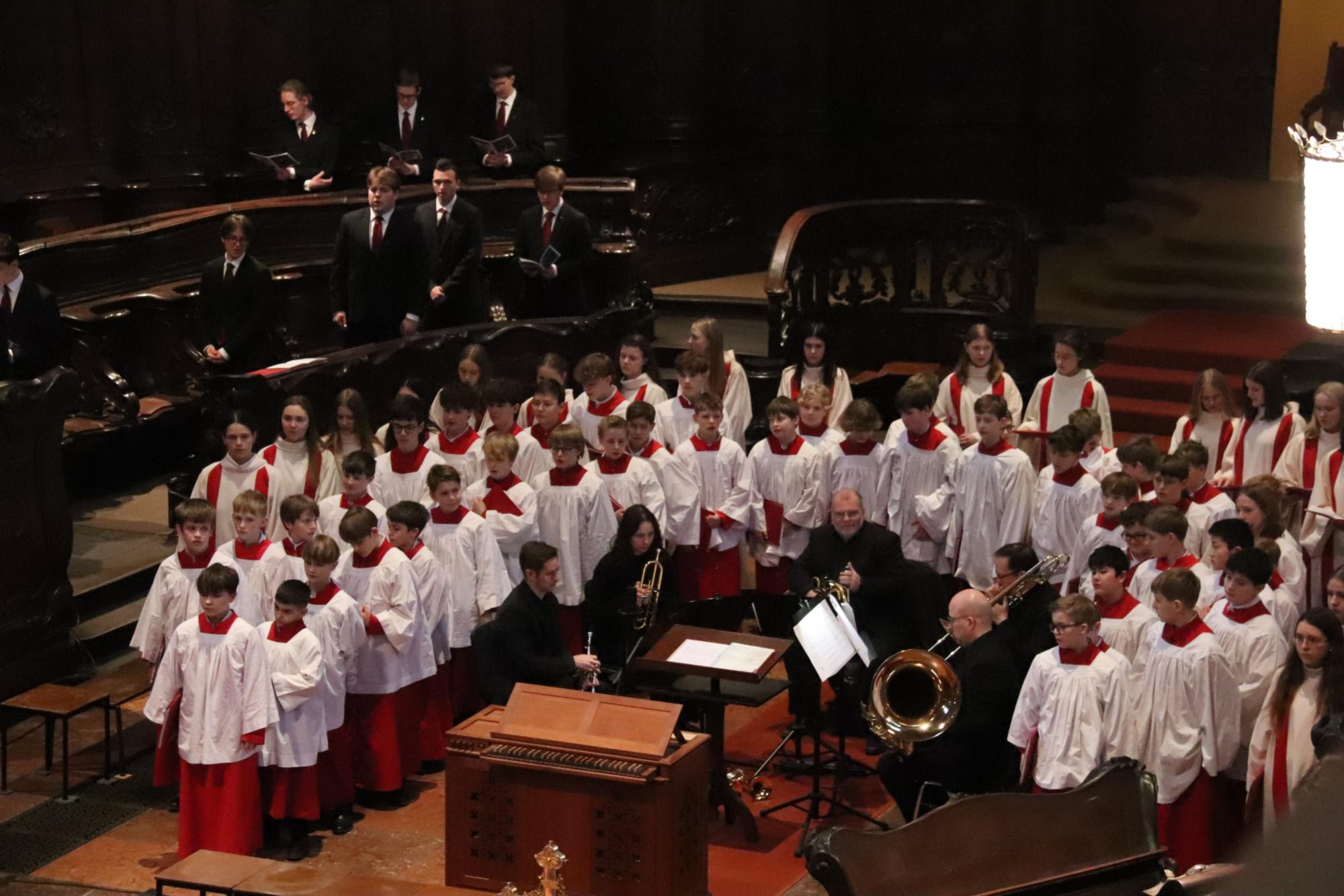 Die Chöre am Dom gestalteten den Gottesdienst musikalisch (c) Bistum Mainz/Hoffmann
